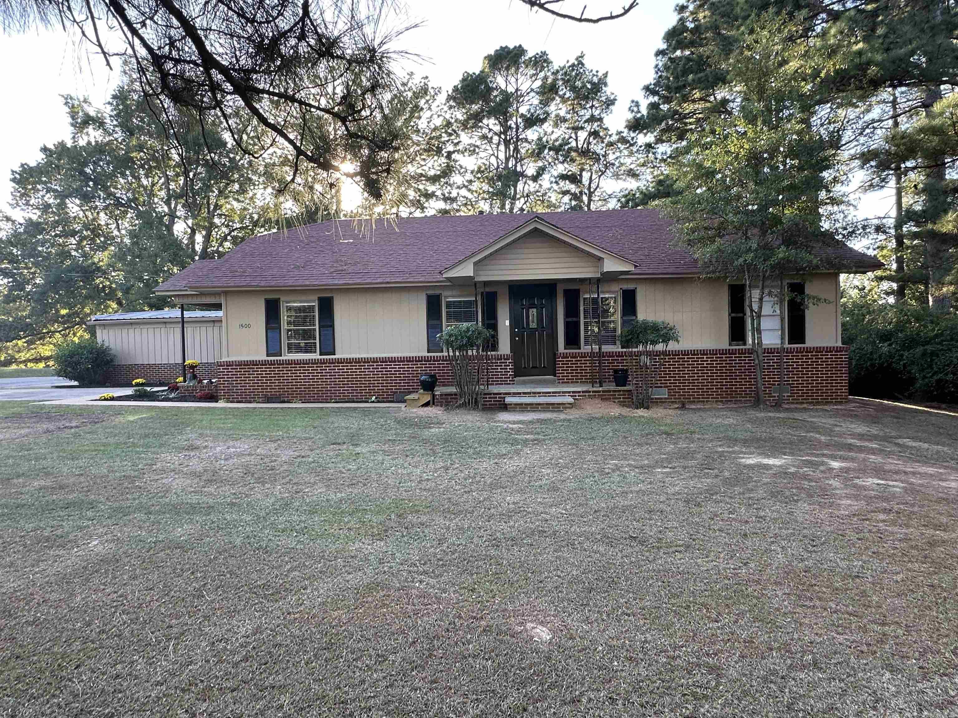 1500 S Jefferson  Star City, AR