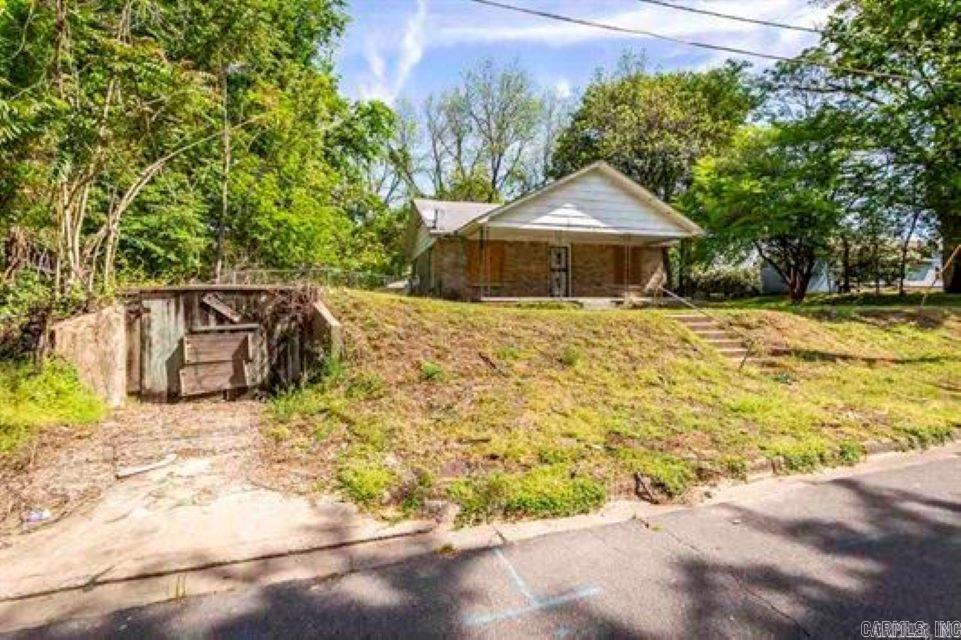 1209  7th  North Little Rock, AR