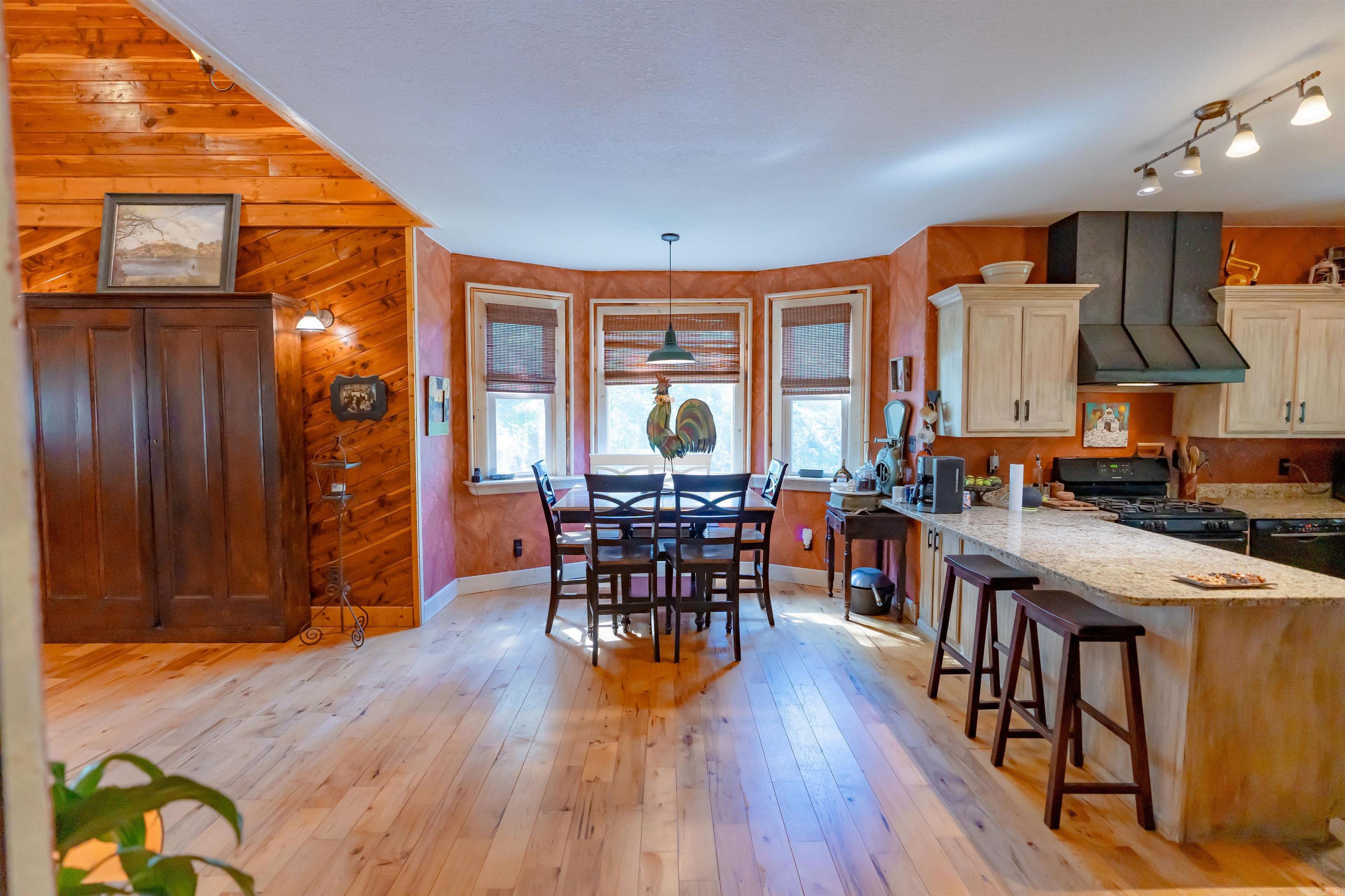 6  Aviation Way  Heber Springs, AR