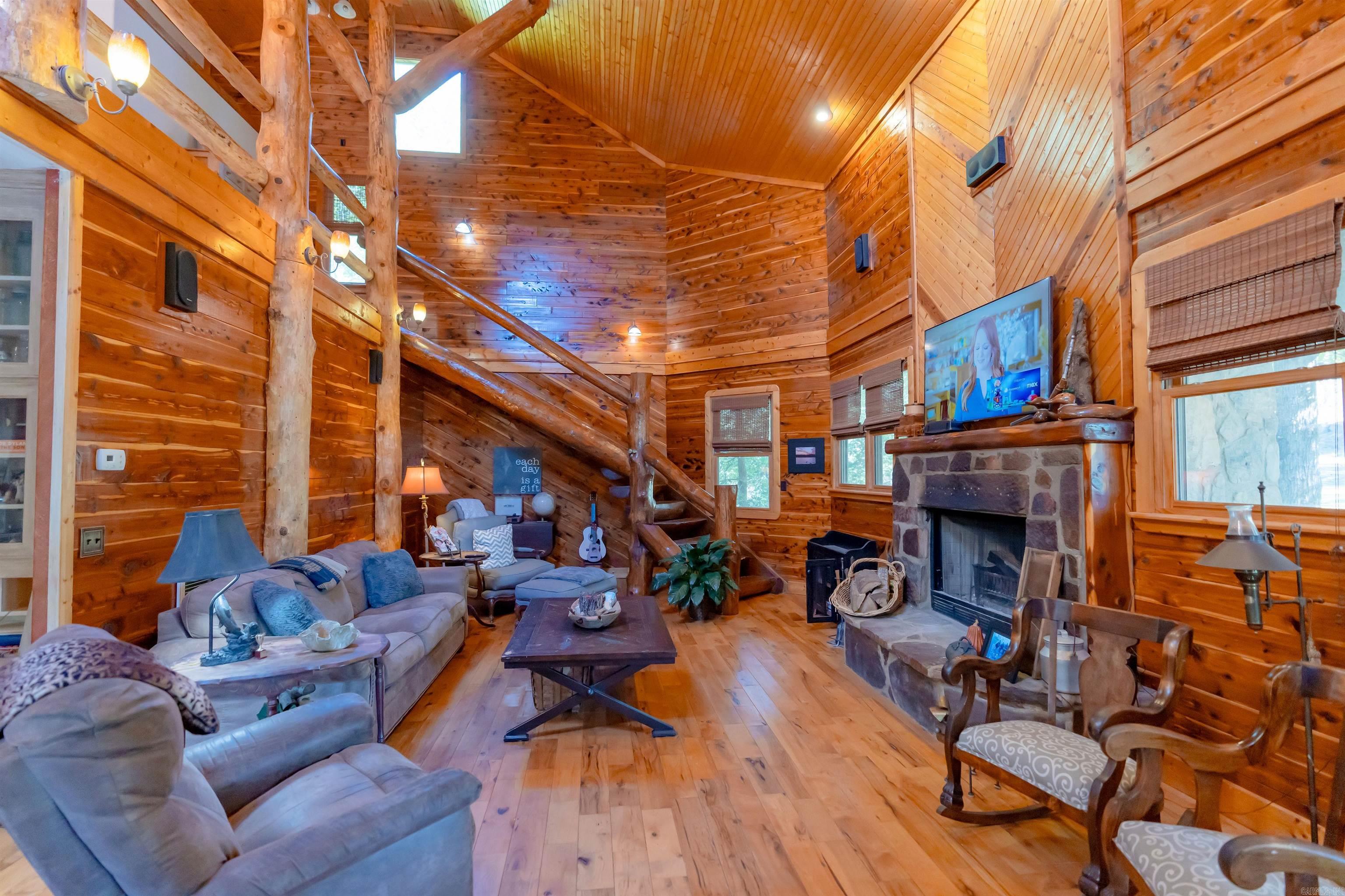 6  Aviation Way  Heber Springs, AR