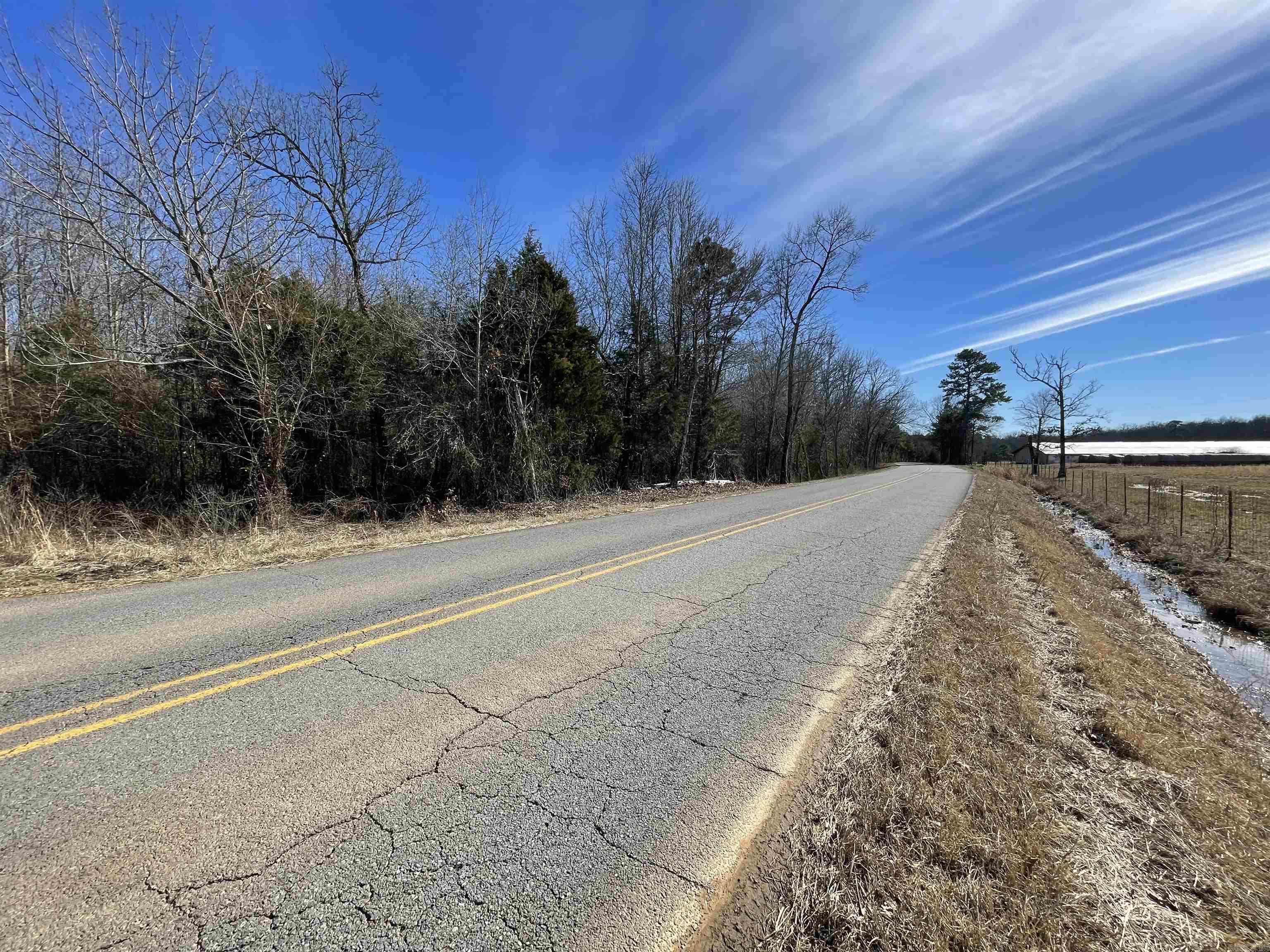 75 Fox Chase Rd. Greers Ferry, AR 72067