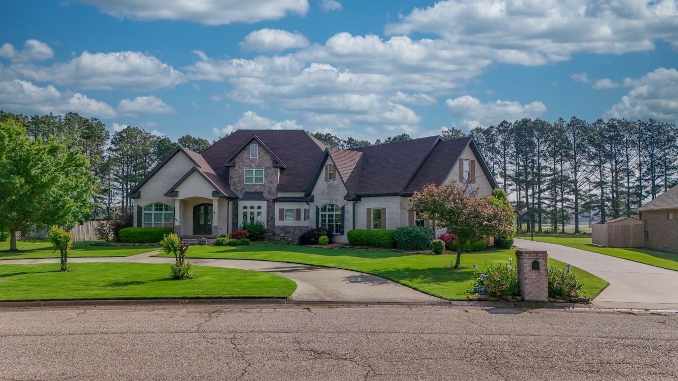 124  Charleston  Walnut Ridge, AR