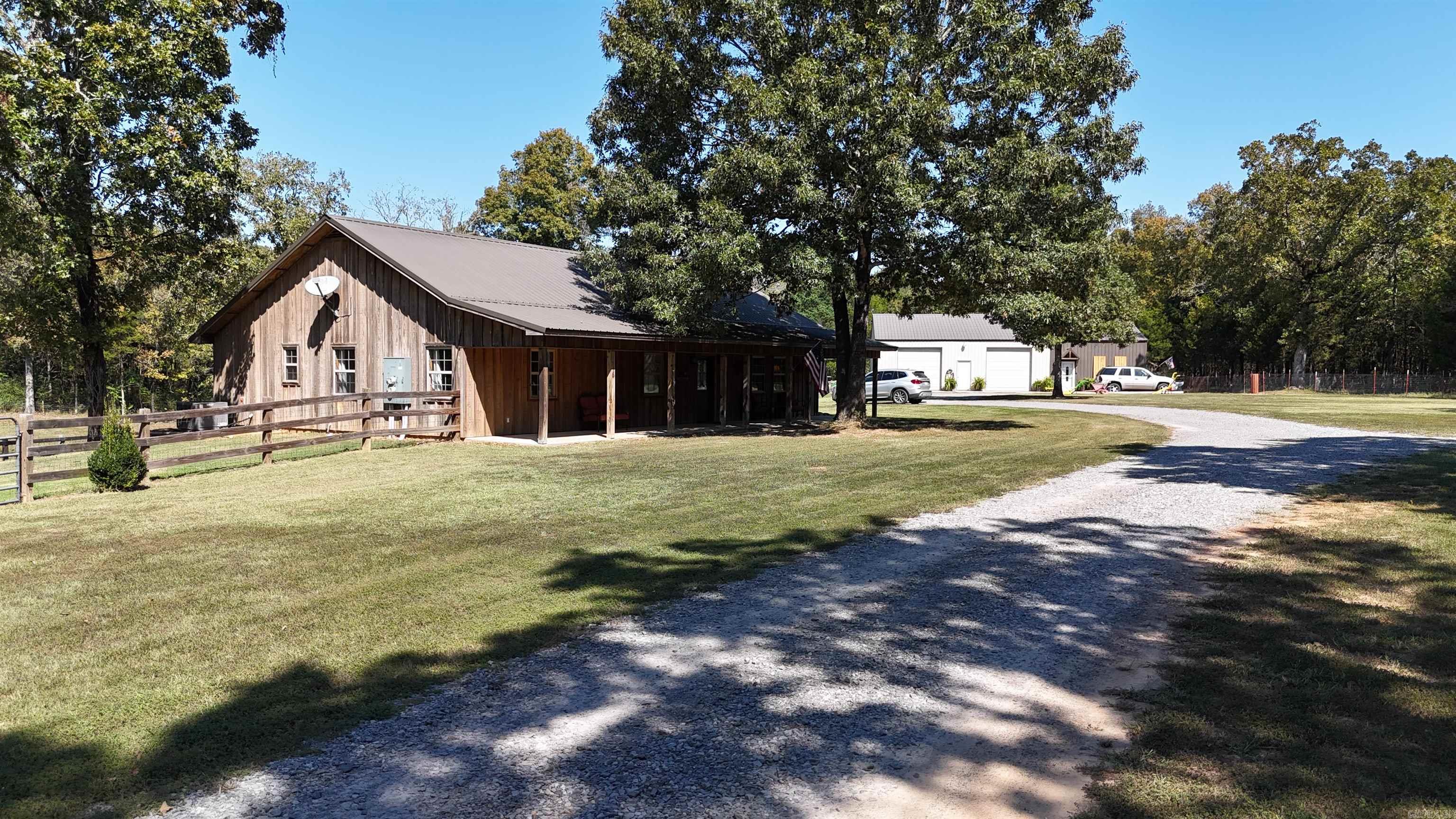 18  Kenwood  Greenbrier, AR