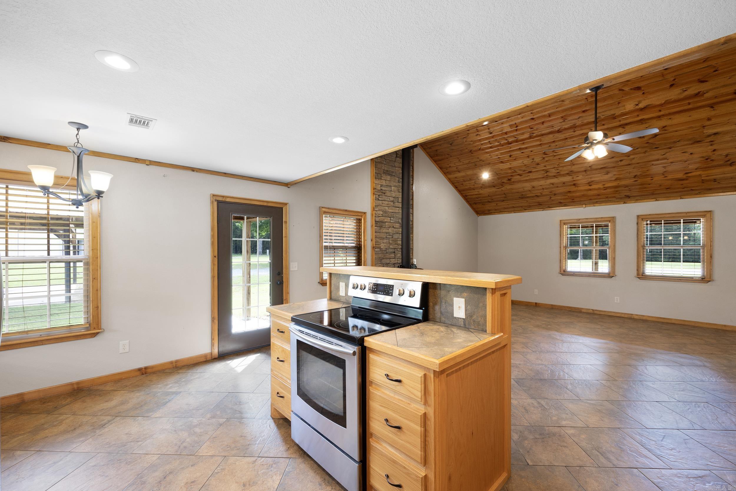 18 Kenwood  Greenbrier, AR