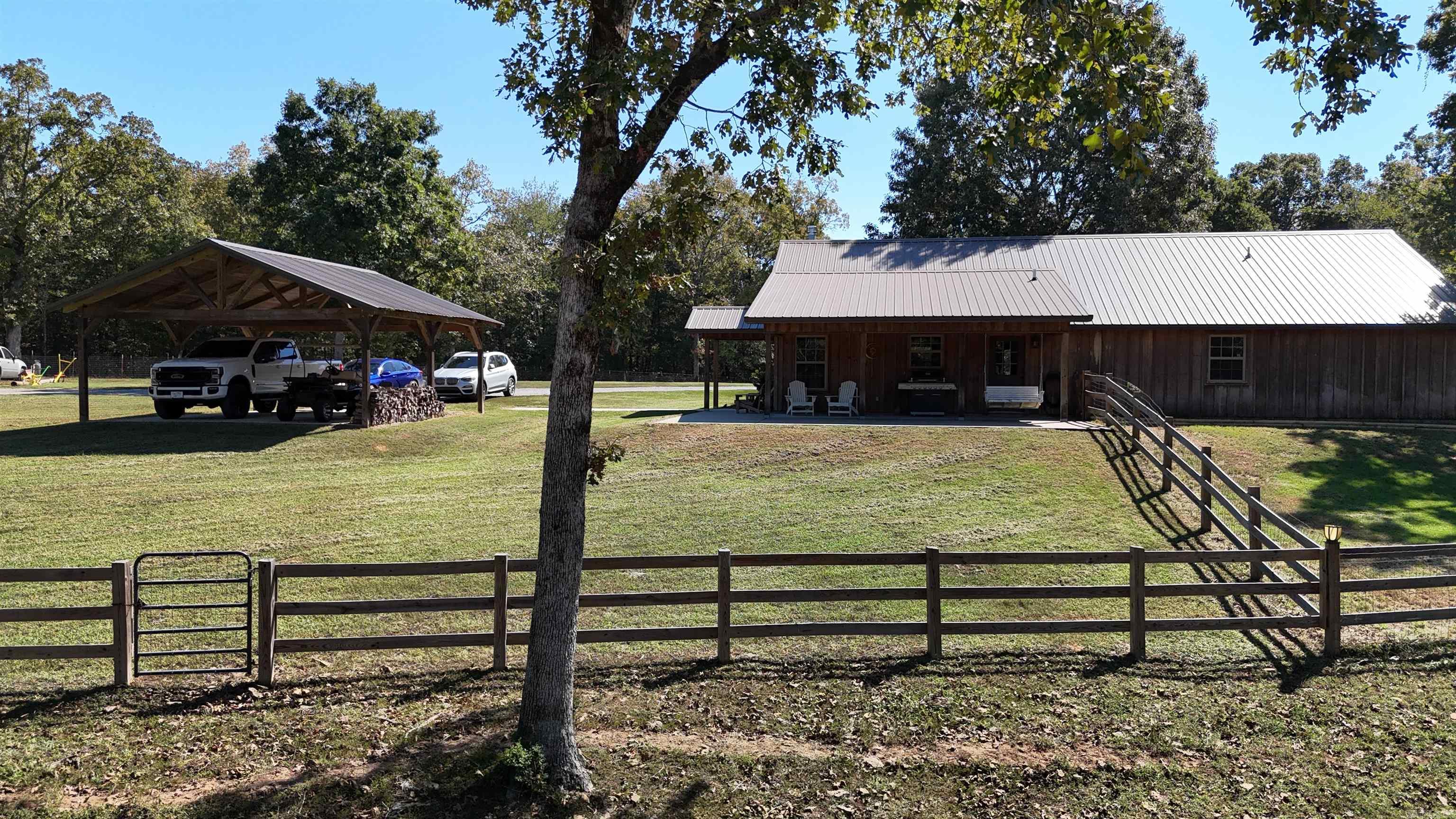 18  Kenwood  Greenbrier, AR