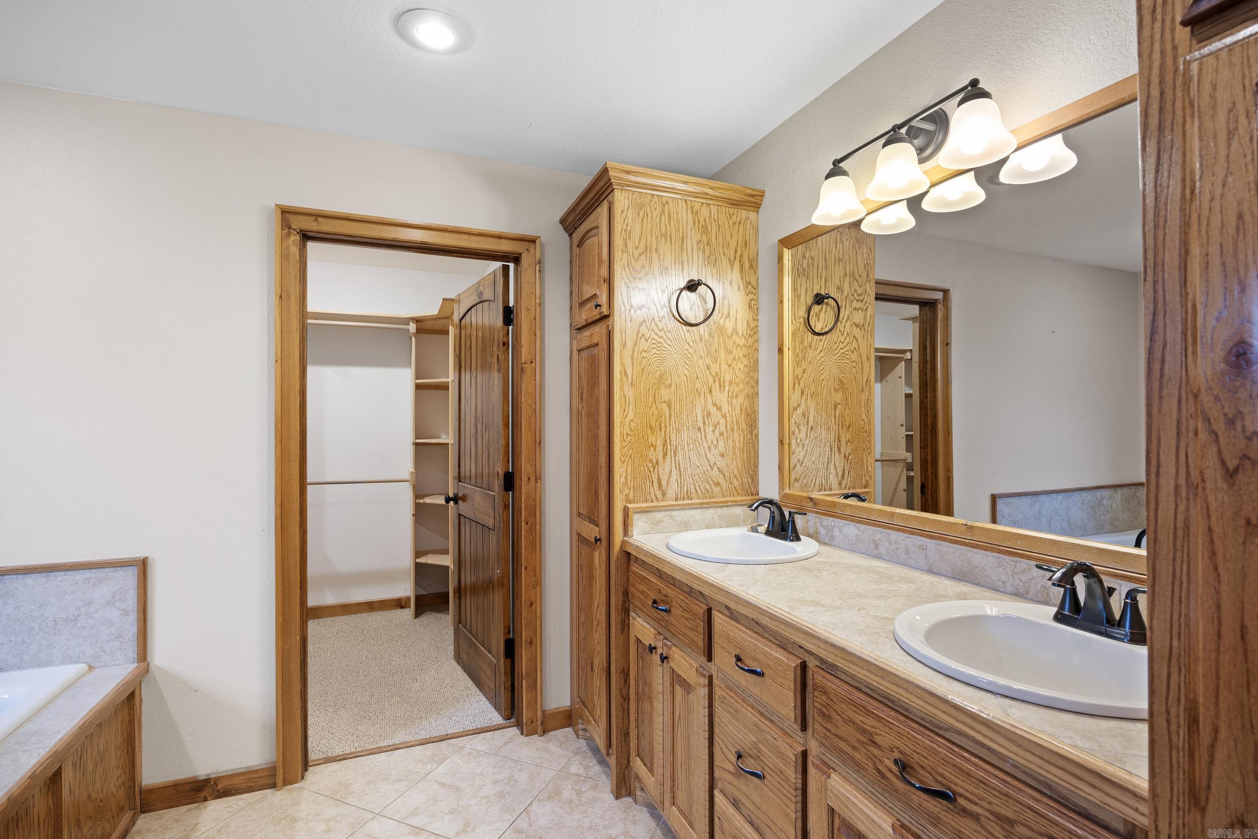 18 Kenwood  Greenbrier, AR
