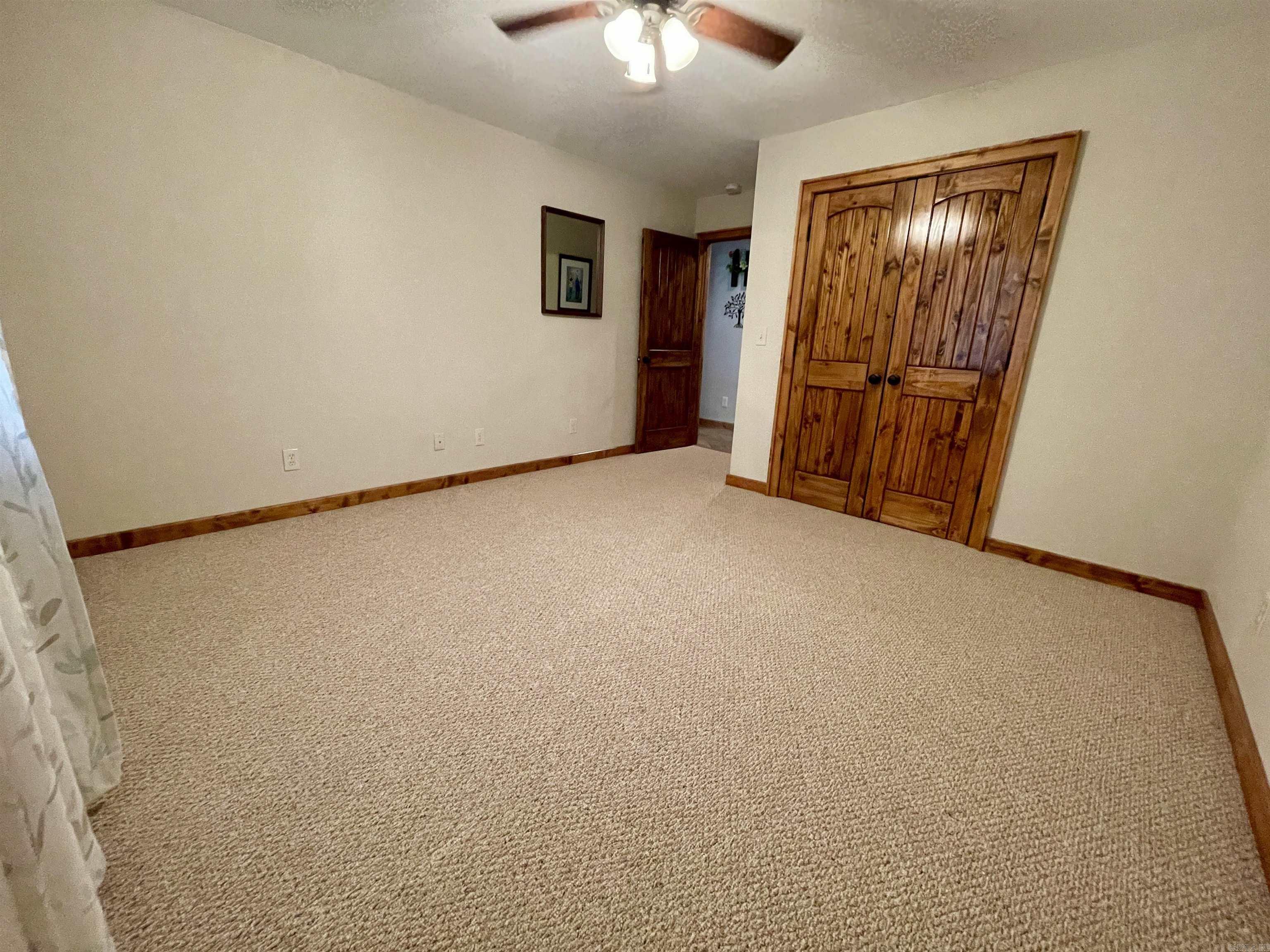 18  Kenwood  Greenbrier, AR