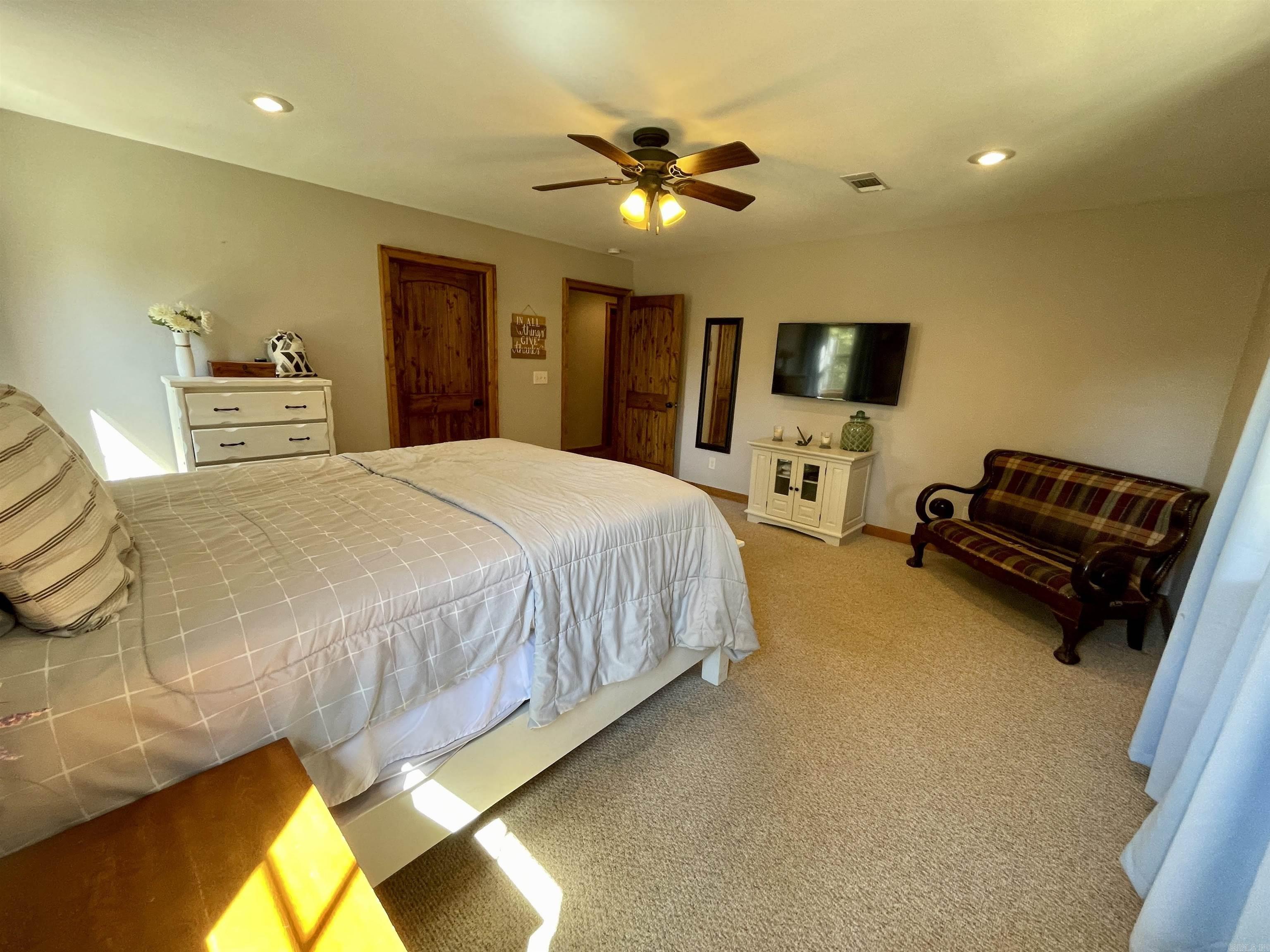 18  Kenwood  Greenbrier, AR