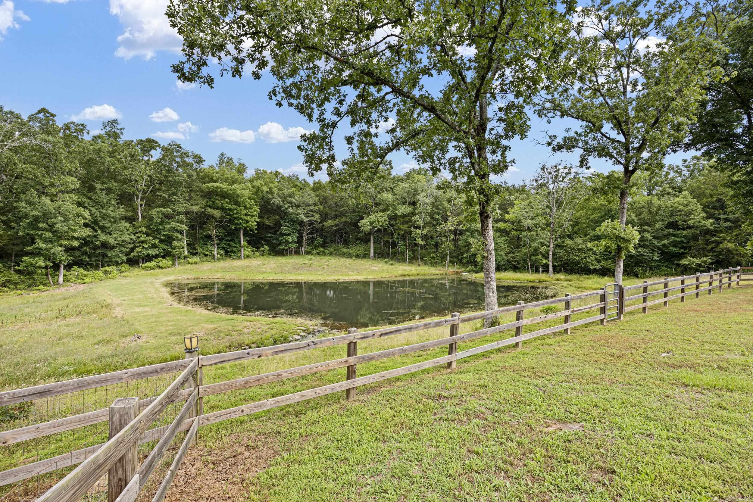 18 Kenwood  Greenbrier, AR