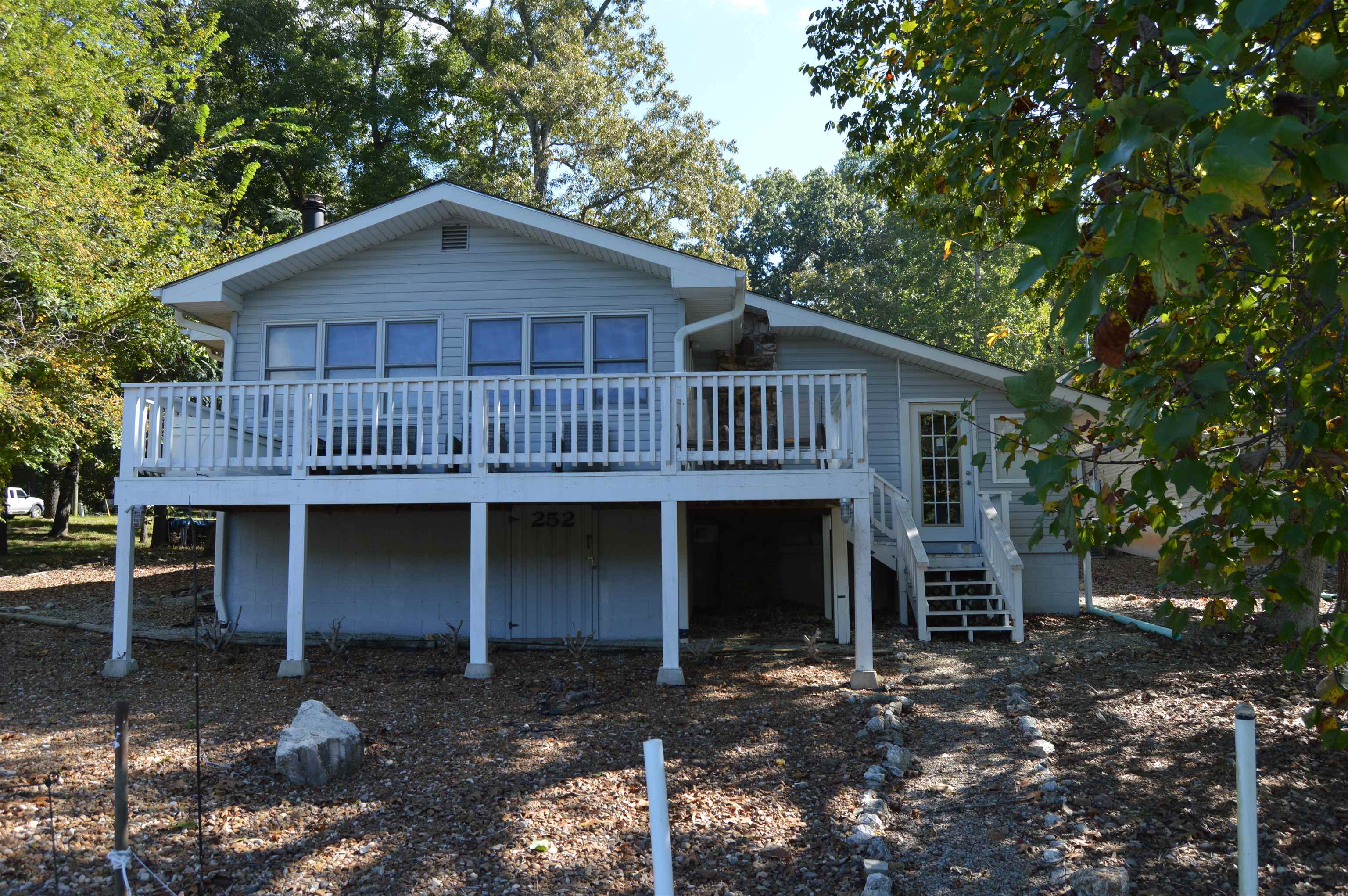252 E Lakeshore Drive Cherokee Village, AR 72529