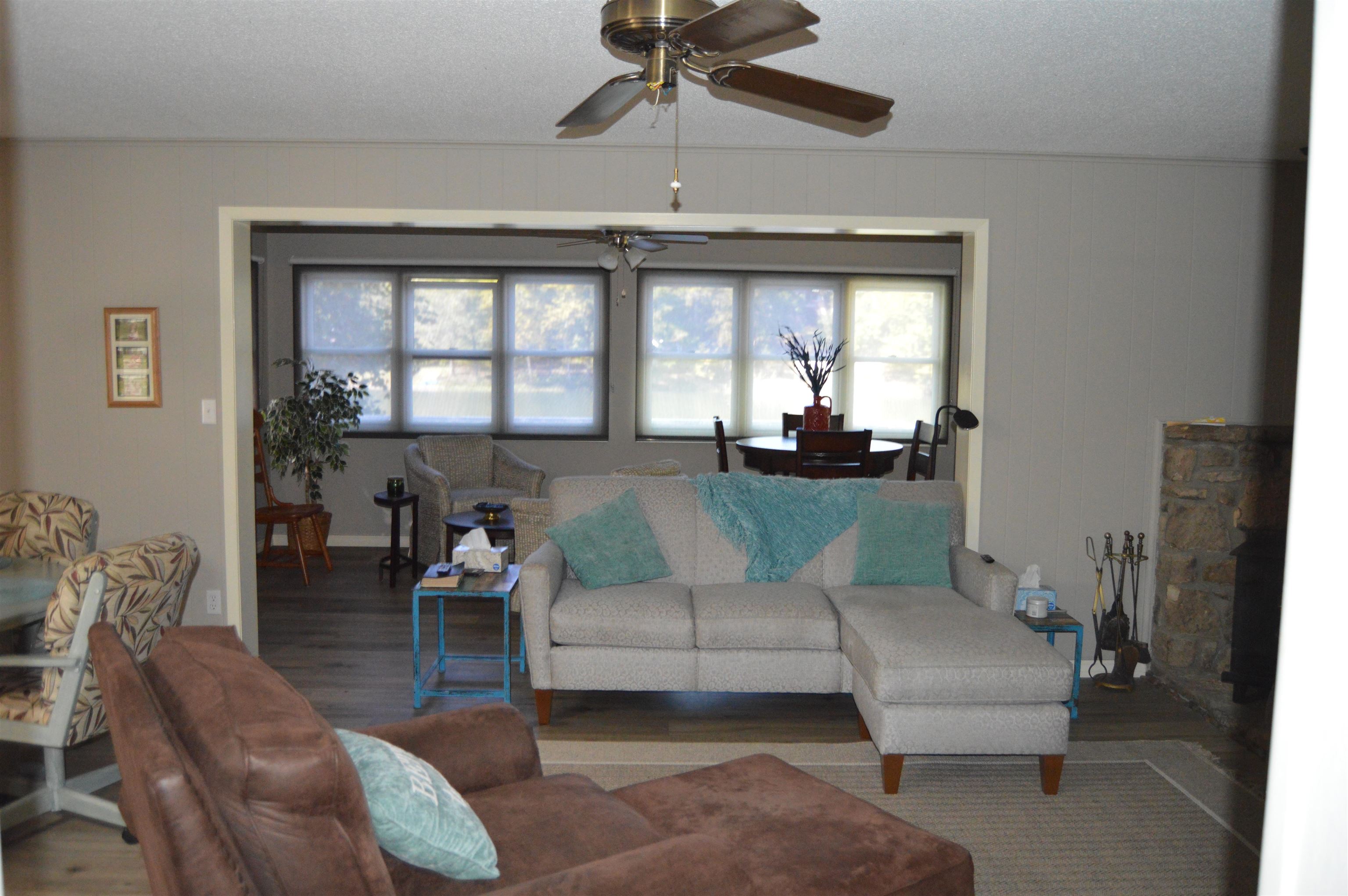 252 E Lakeshore Drive Cherokee Village, AR 72529