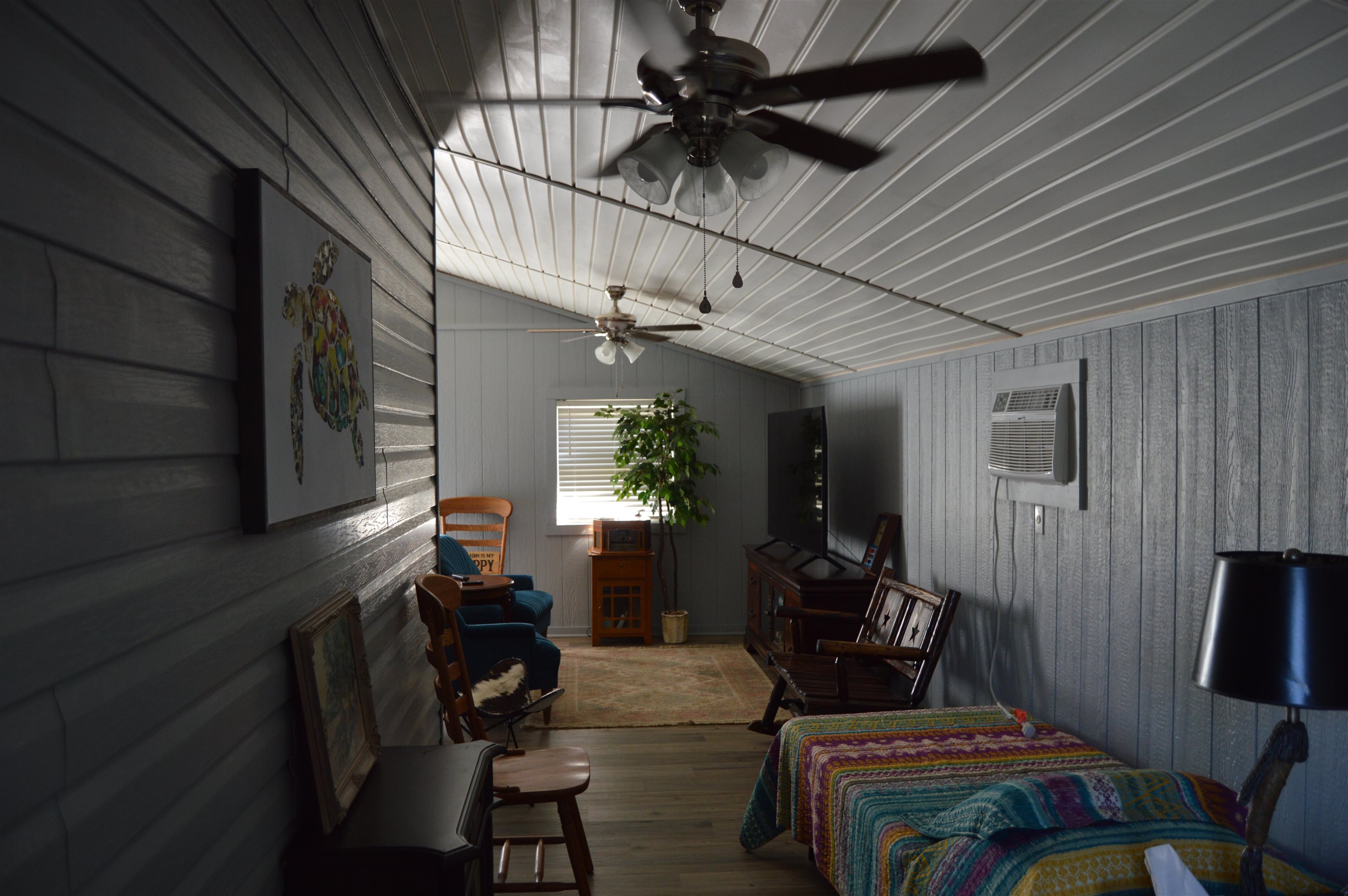252 E Lakeshore Drive Cherokee Village, AR 72529