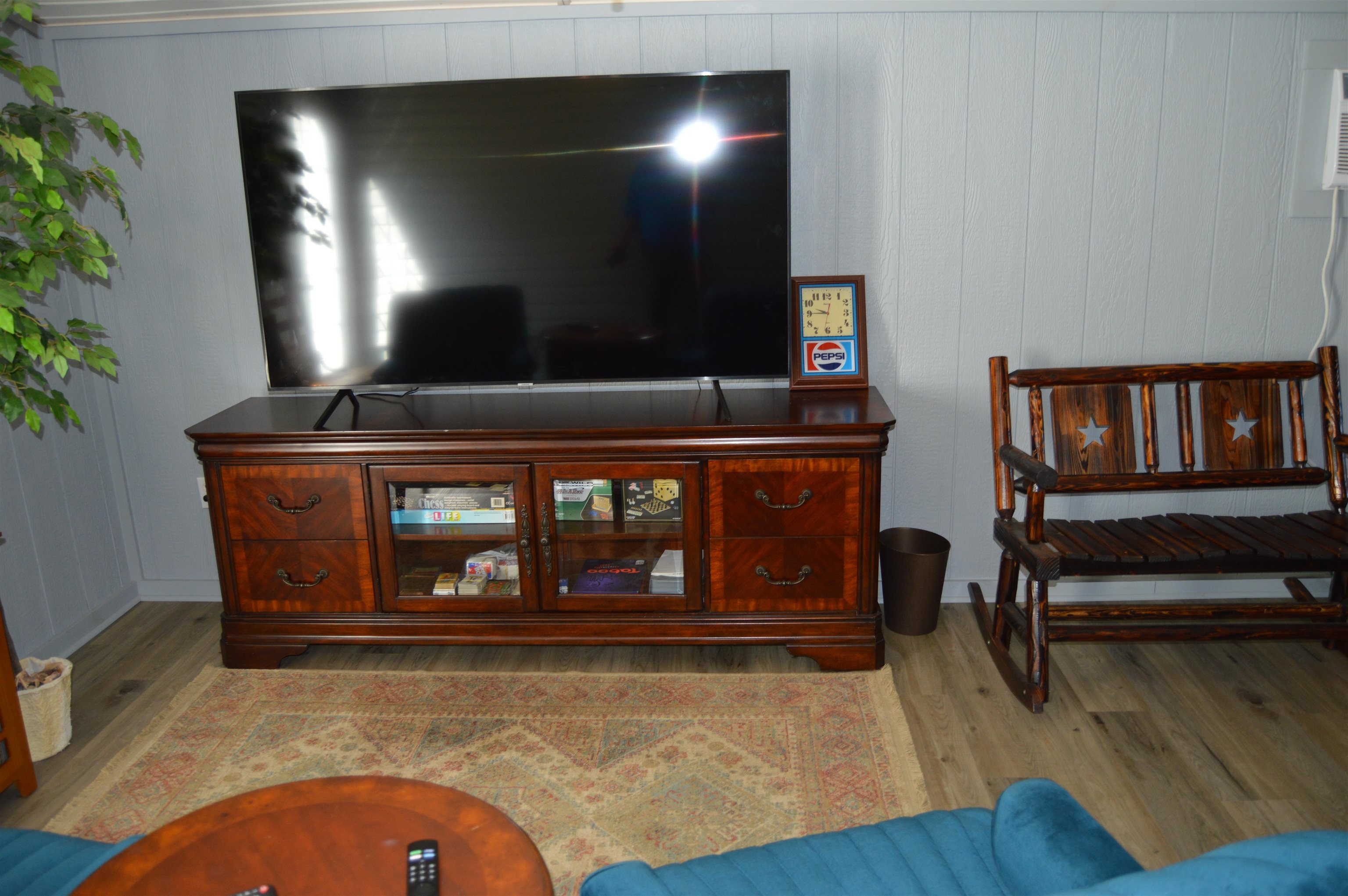 252 E Lakeshore Drive Cherokee Village, AR 72529