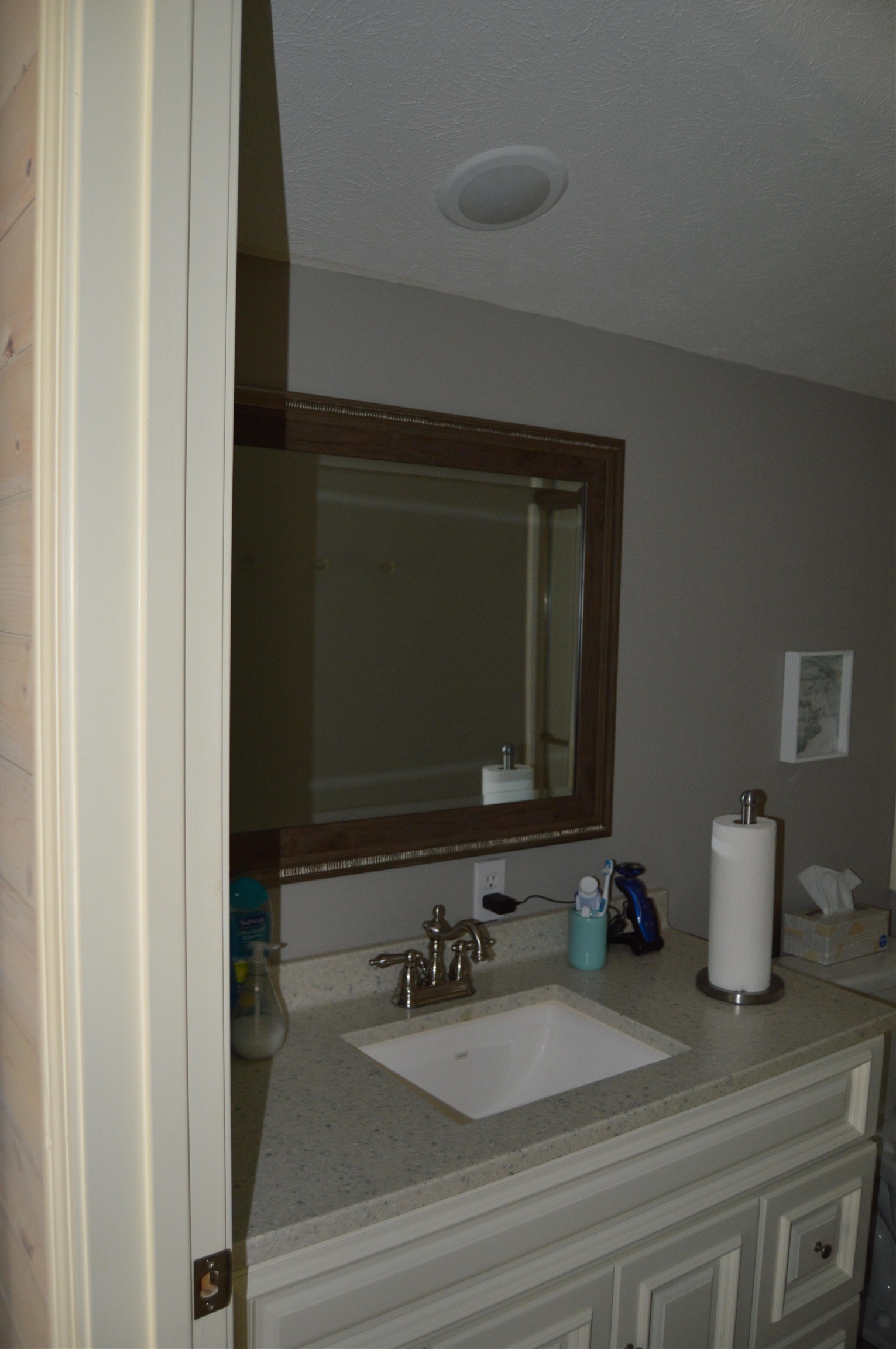 252 E Lakeshore Drive Cherokee Village, AR 72529