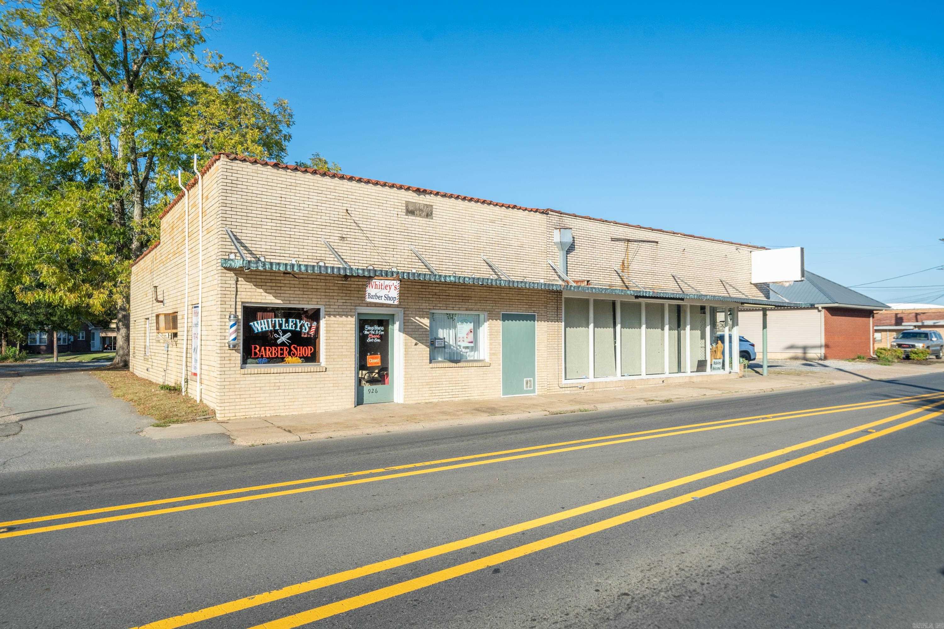 920 & 930 S Main Street