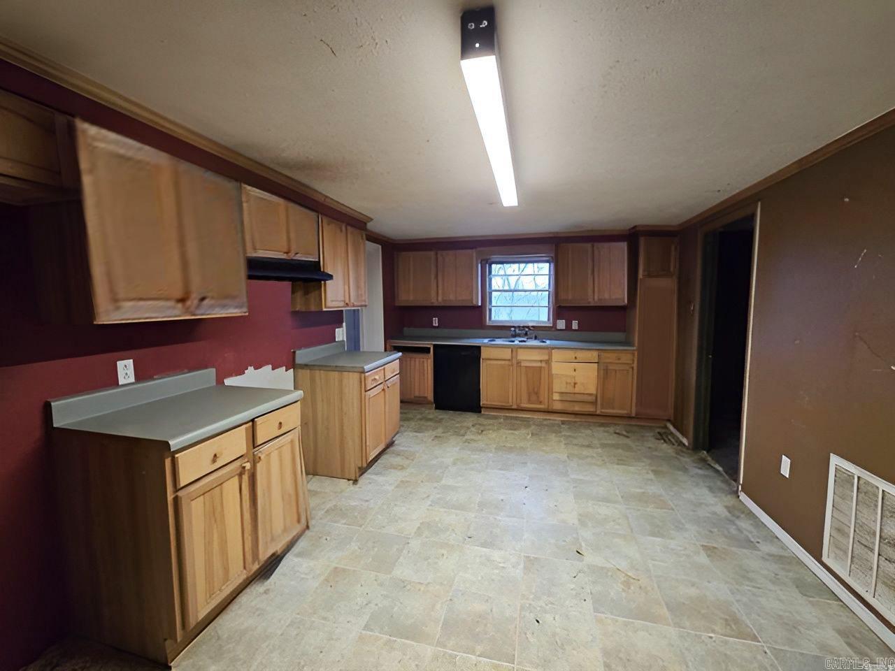 30 Adams Lake  Conway, AR