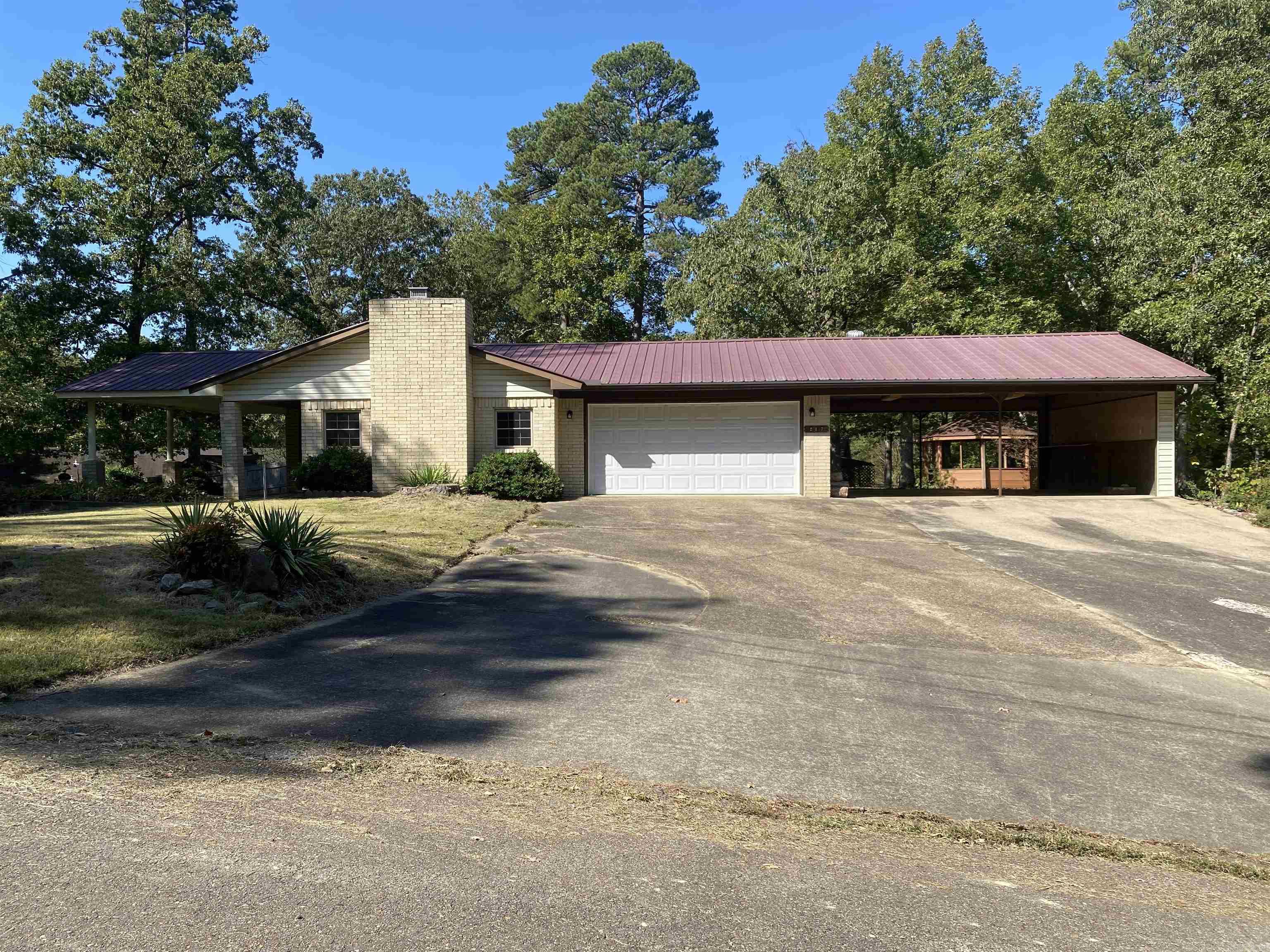 217  Hall  Mount Ida, AR