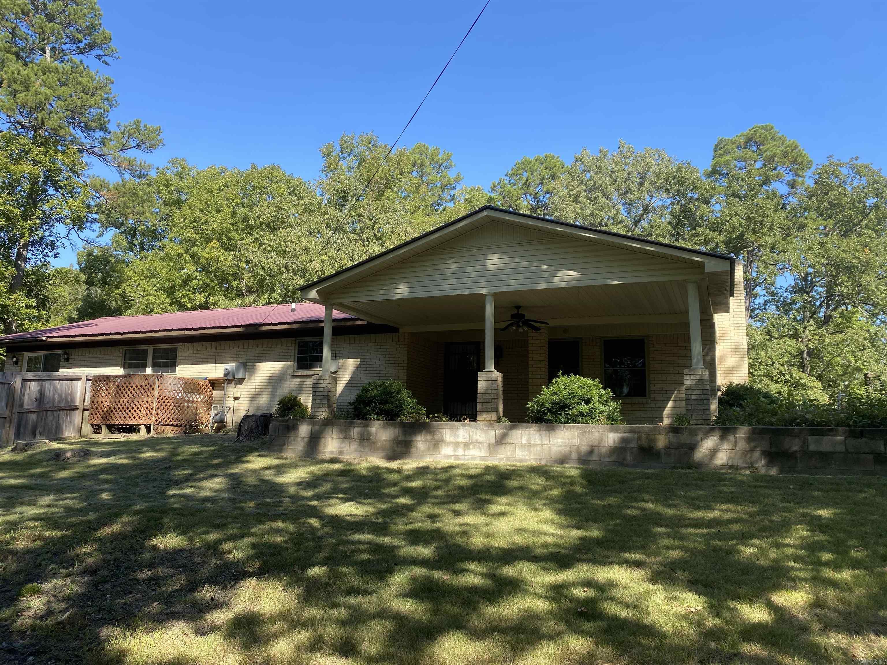 217  Hall  Mount Ida, AR