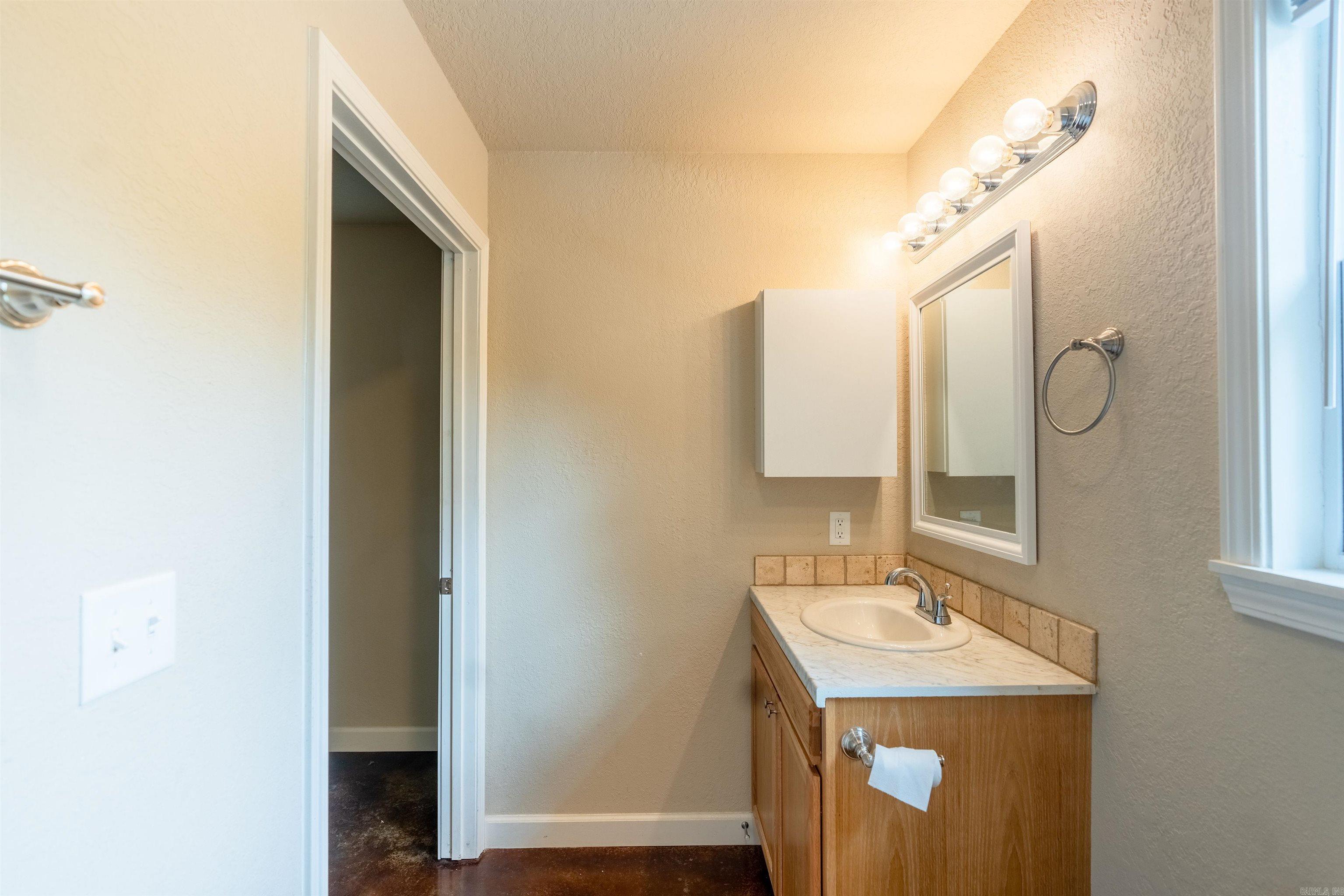 511 S 14th  Heber Springs, AR