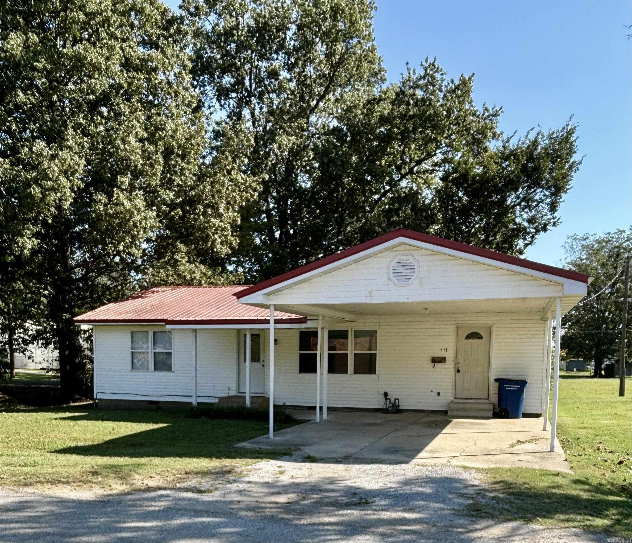 411 S Greenville  Rector, AR