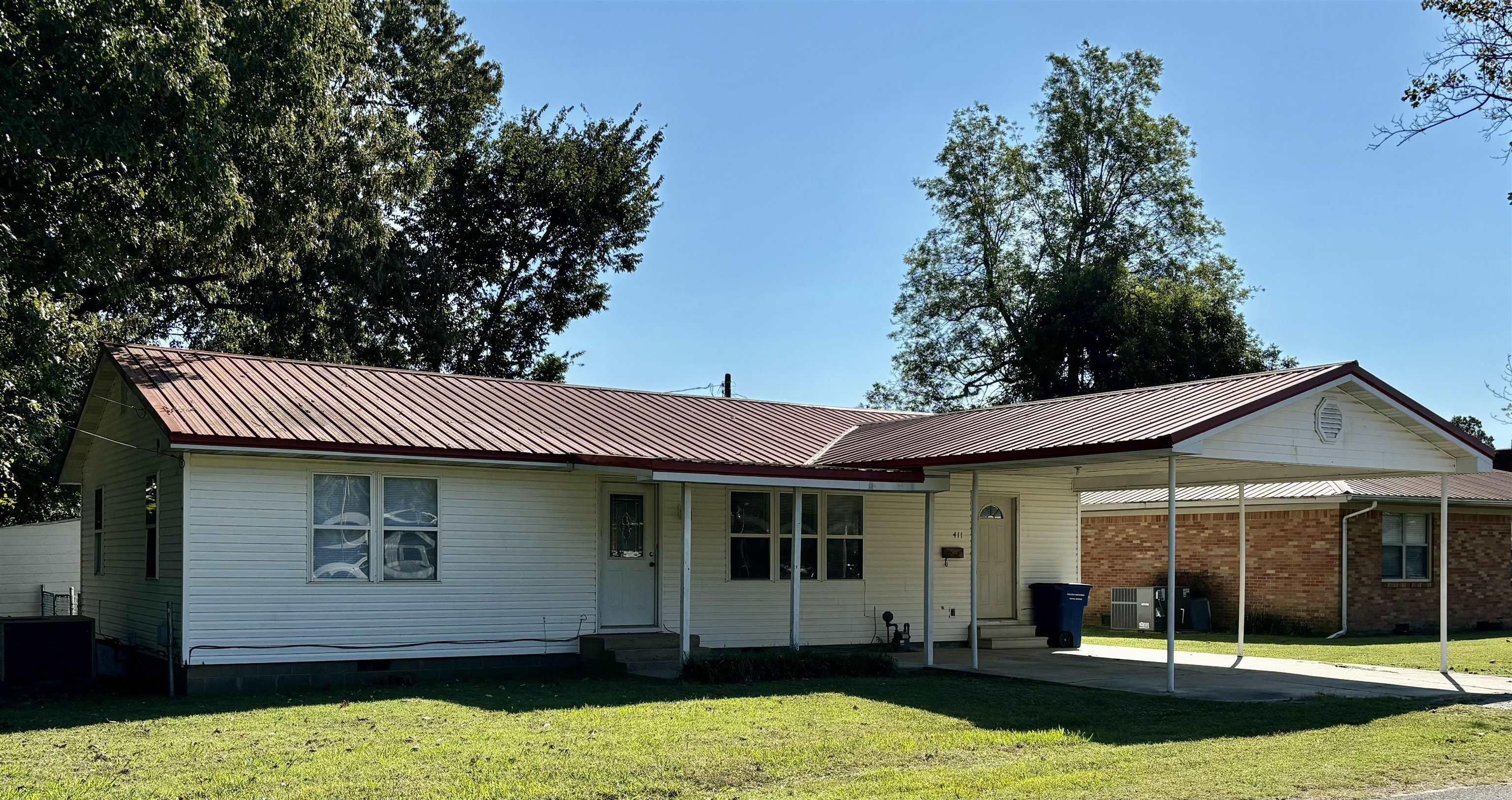 411 S Greenville  Rector, AR
