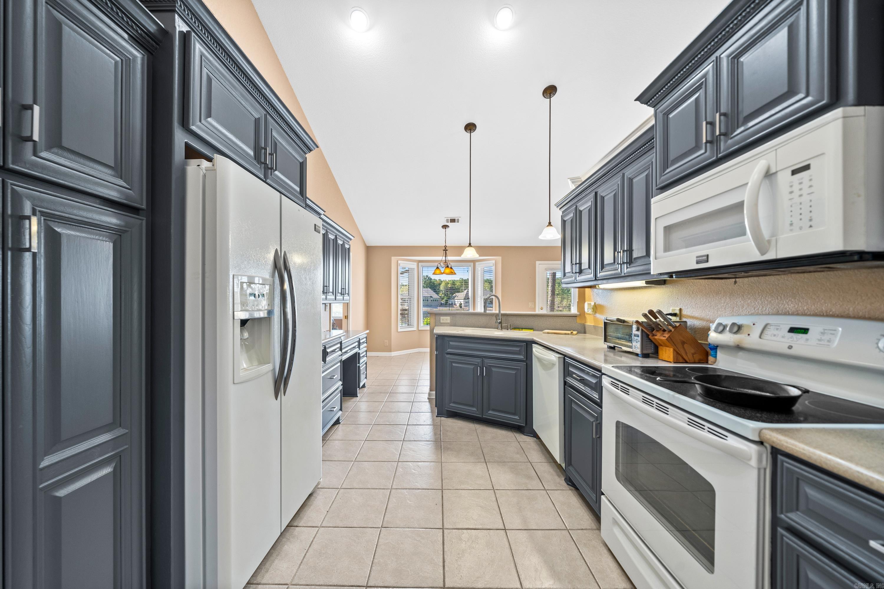 34  Linares  Hot Springs Village, AR