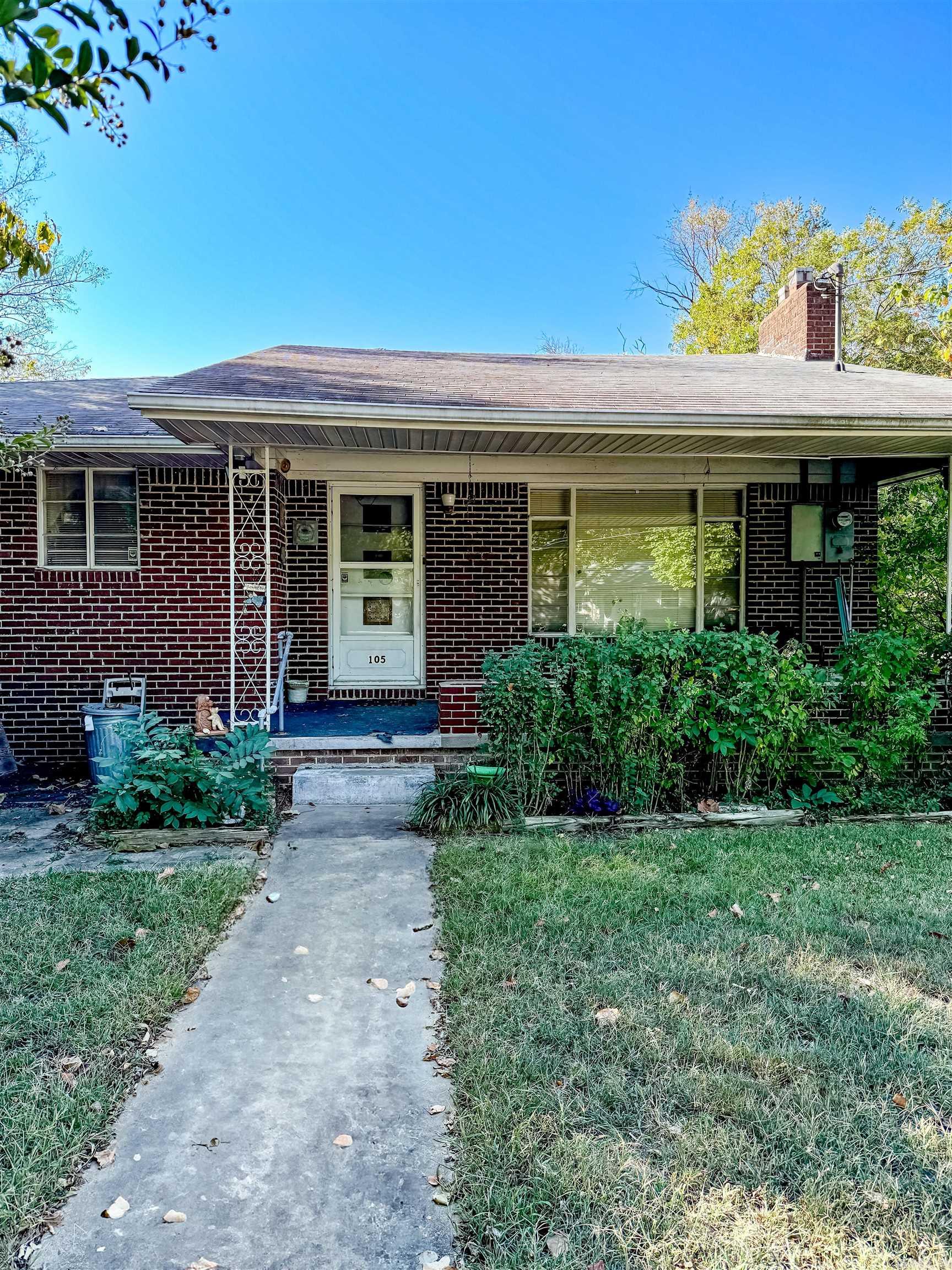 105  Burroughs  Hot Springs, AR