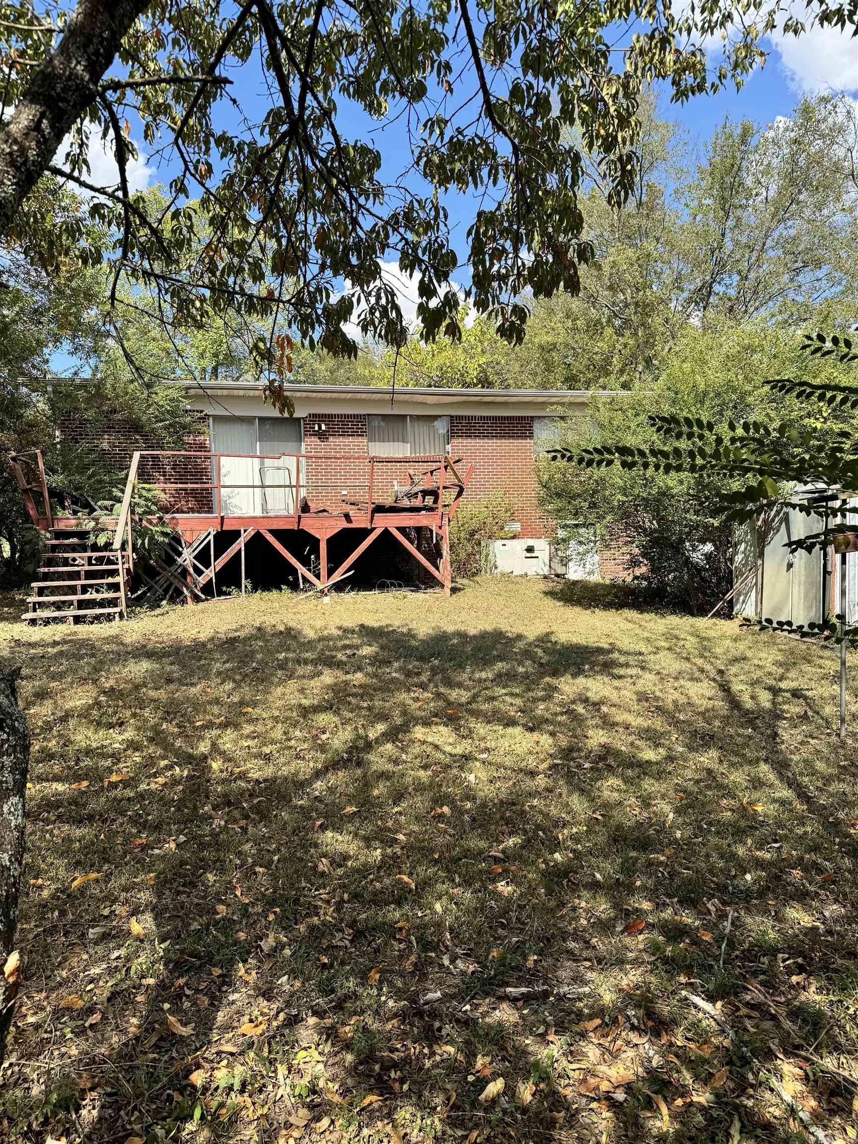 105  Burroughs  Hot Springs, AR