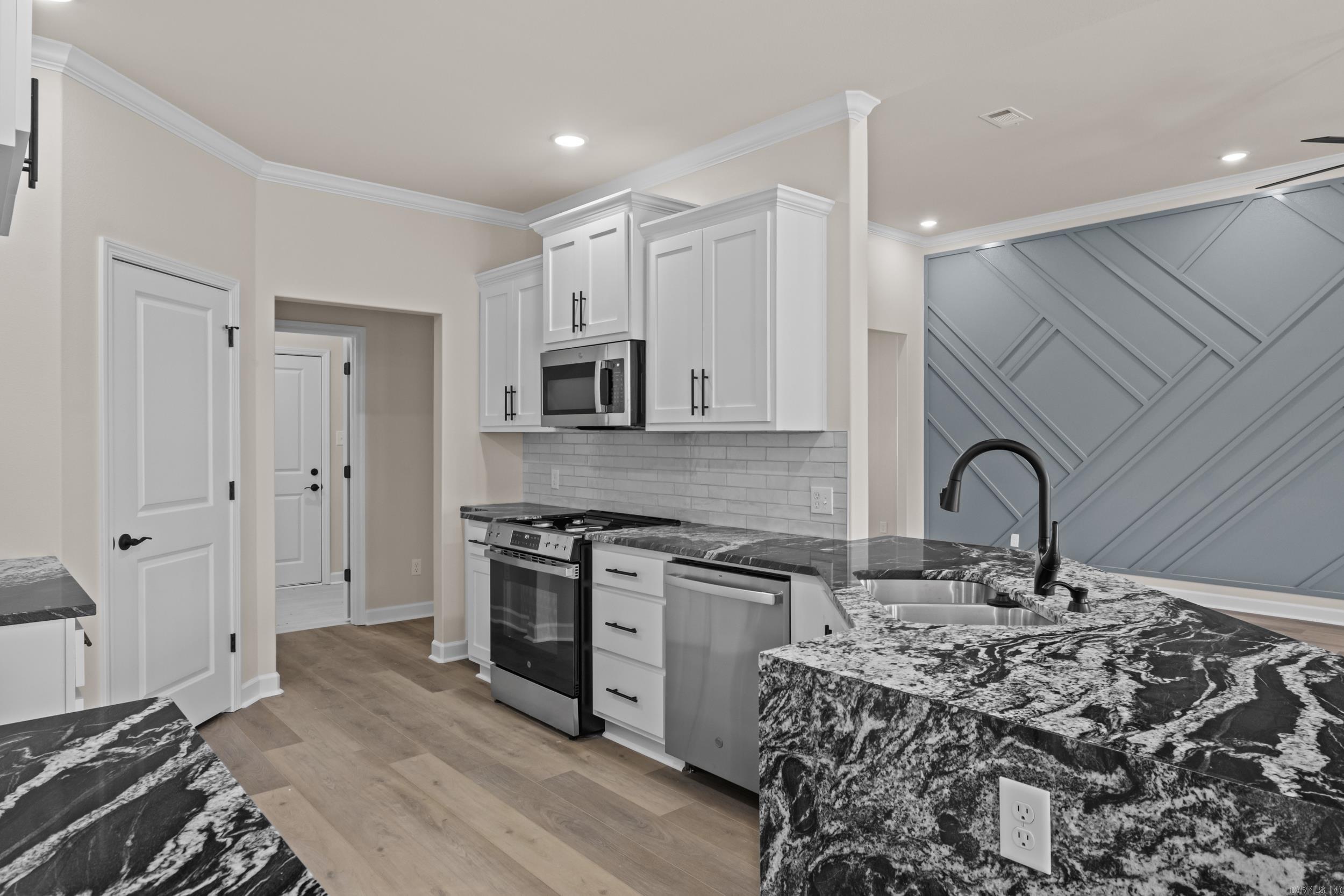 312 Forest Glen Cove Jacksonville, AR 72076
