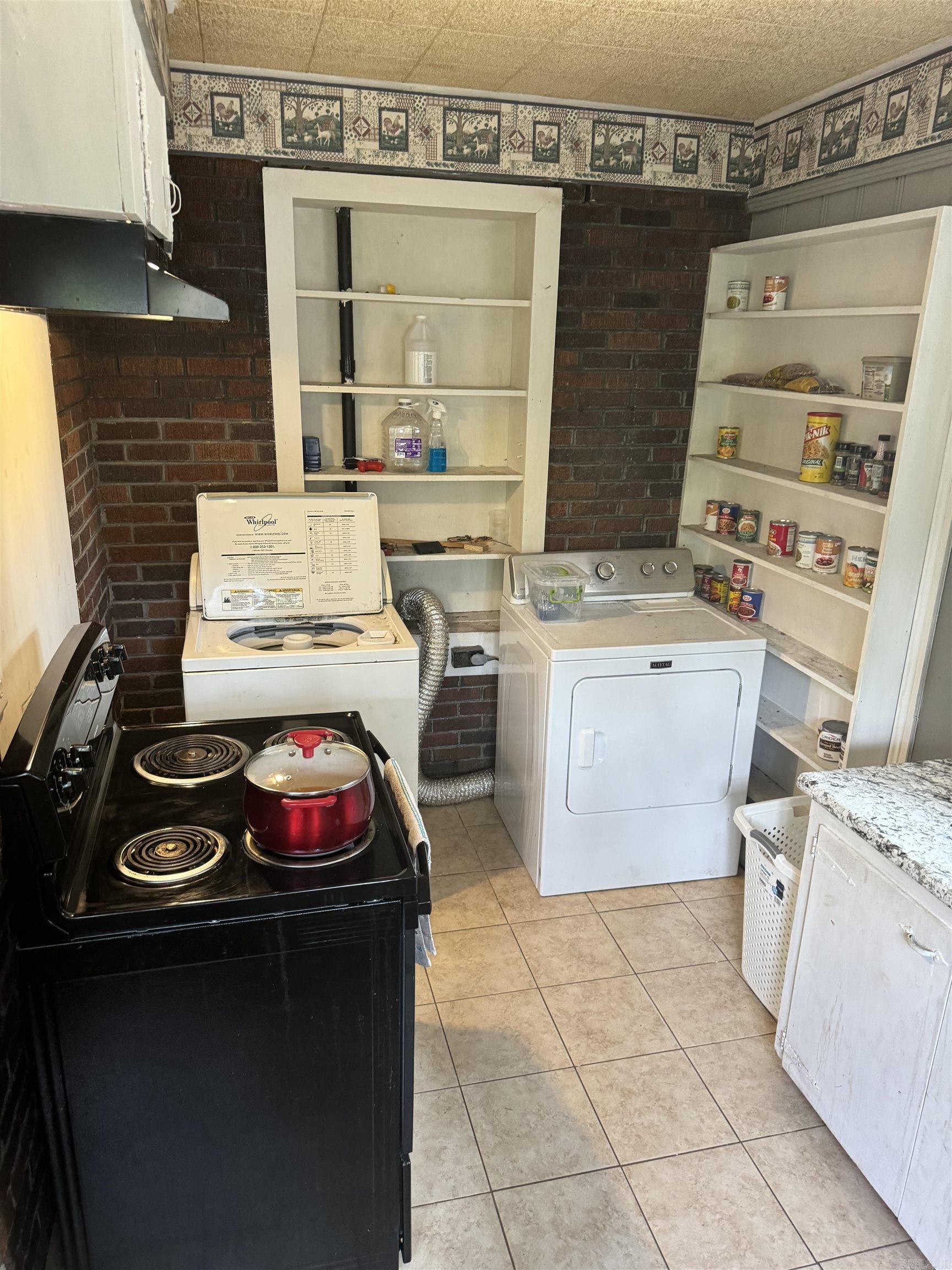 805  Clifton Camden Camden, AR