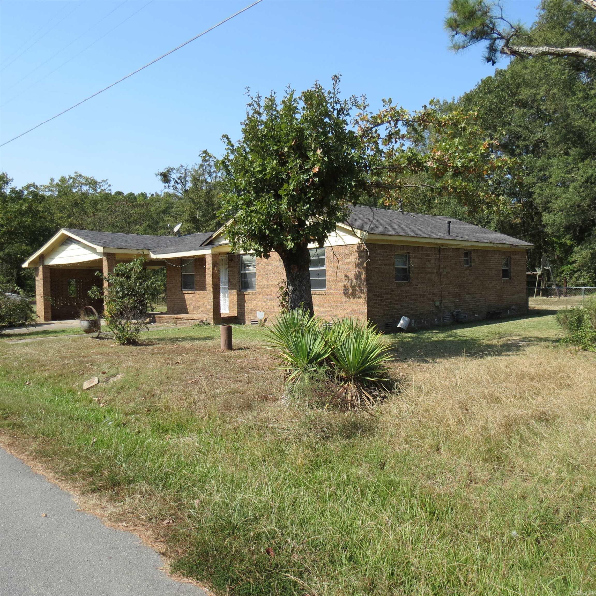 5801 W 7th  Pine Bluff, AR