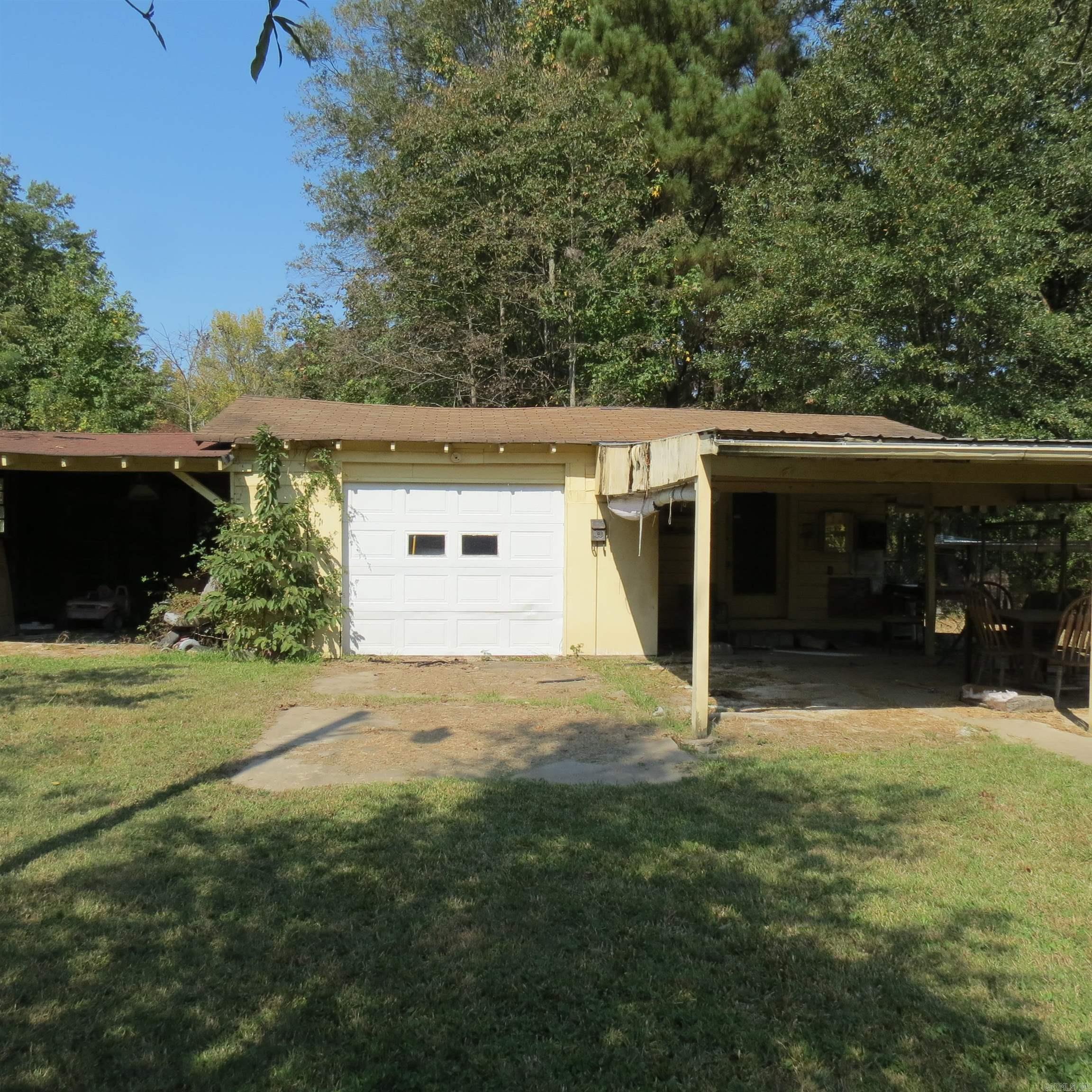 5801 W 7th  Pine Bluff, AR