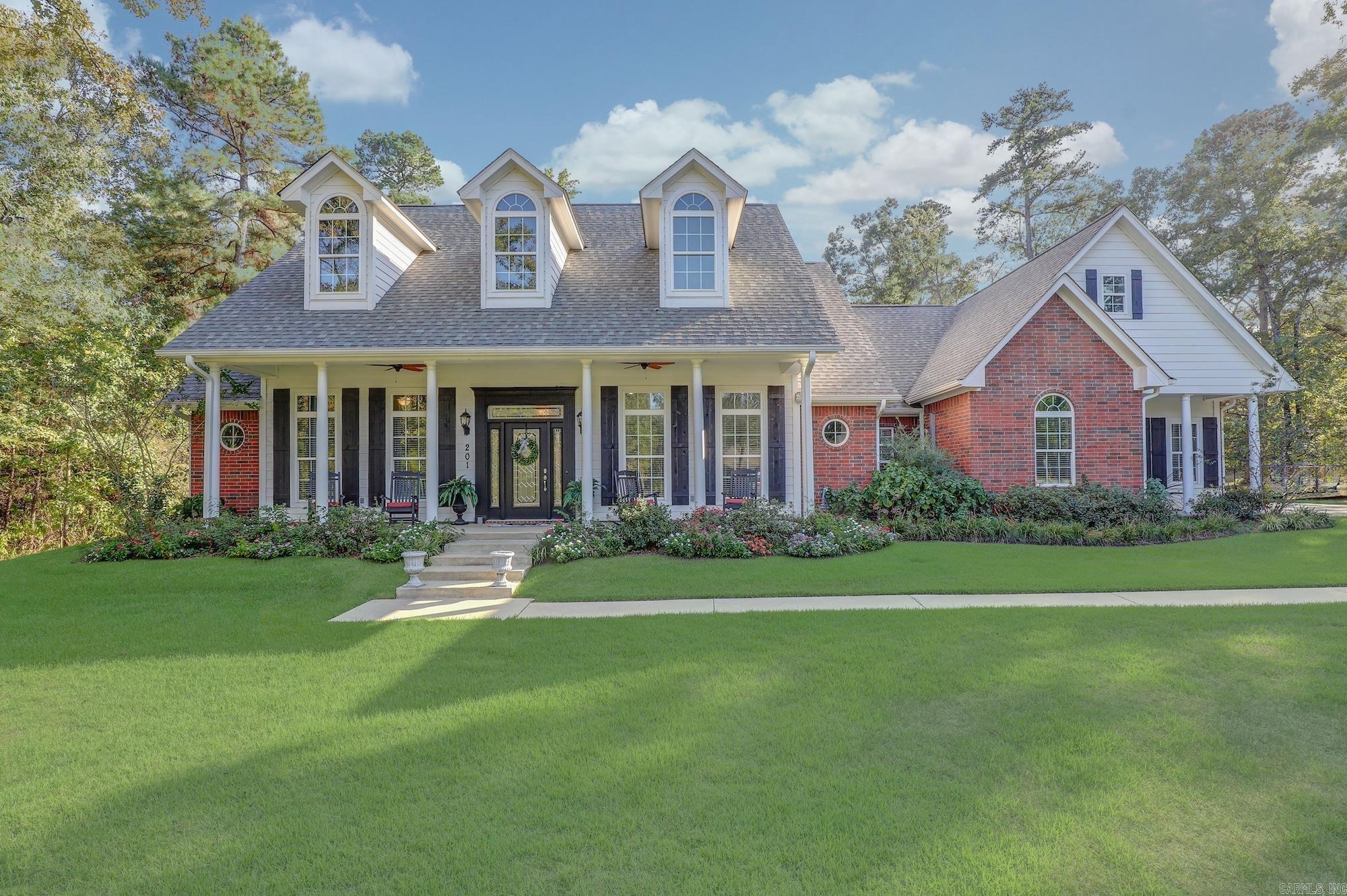 201  Crepe Myrtle Ln  Texarkana, TX