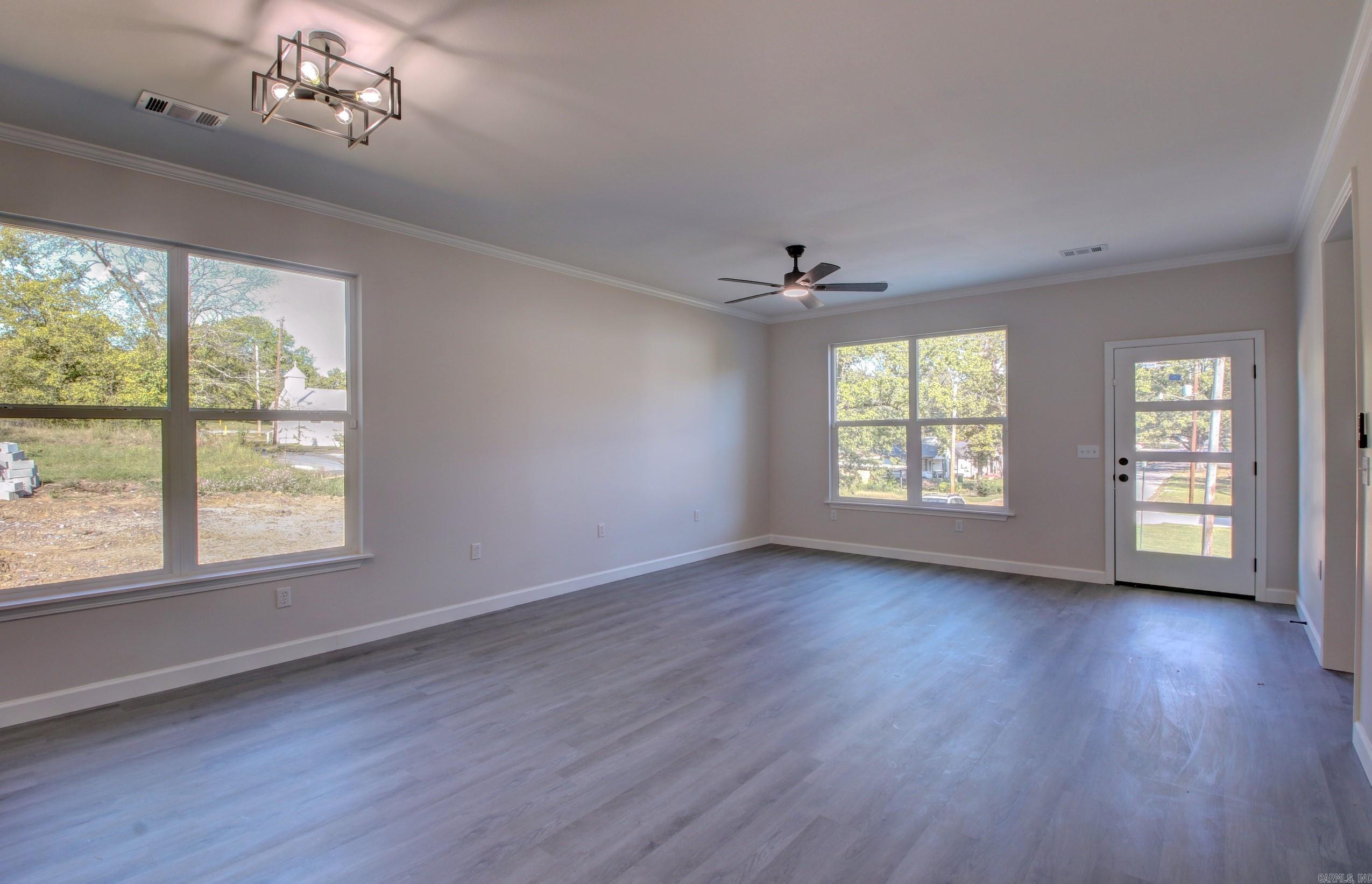 3403 W 17th  Little Rock, AR