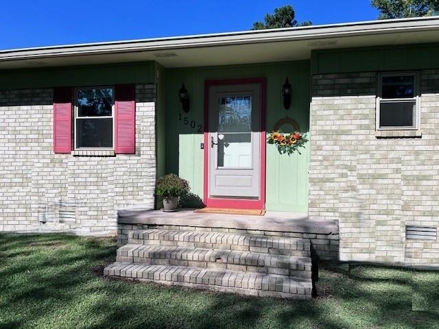 1502  Cynthia  Mountain View, AR