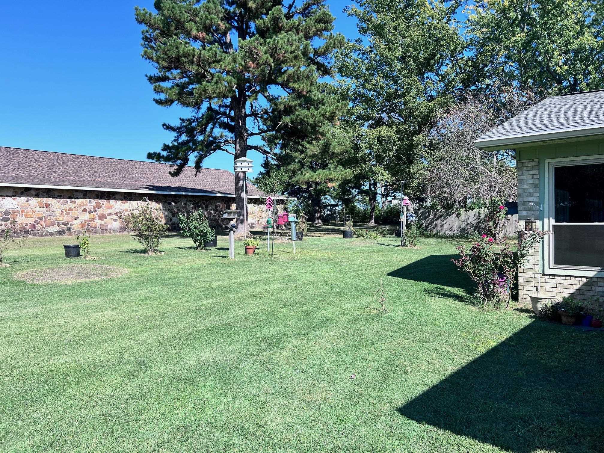 1502  Cynthia  Mountain View, AR