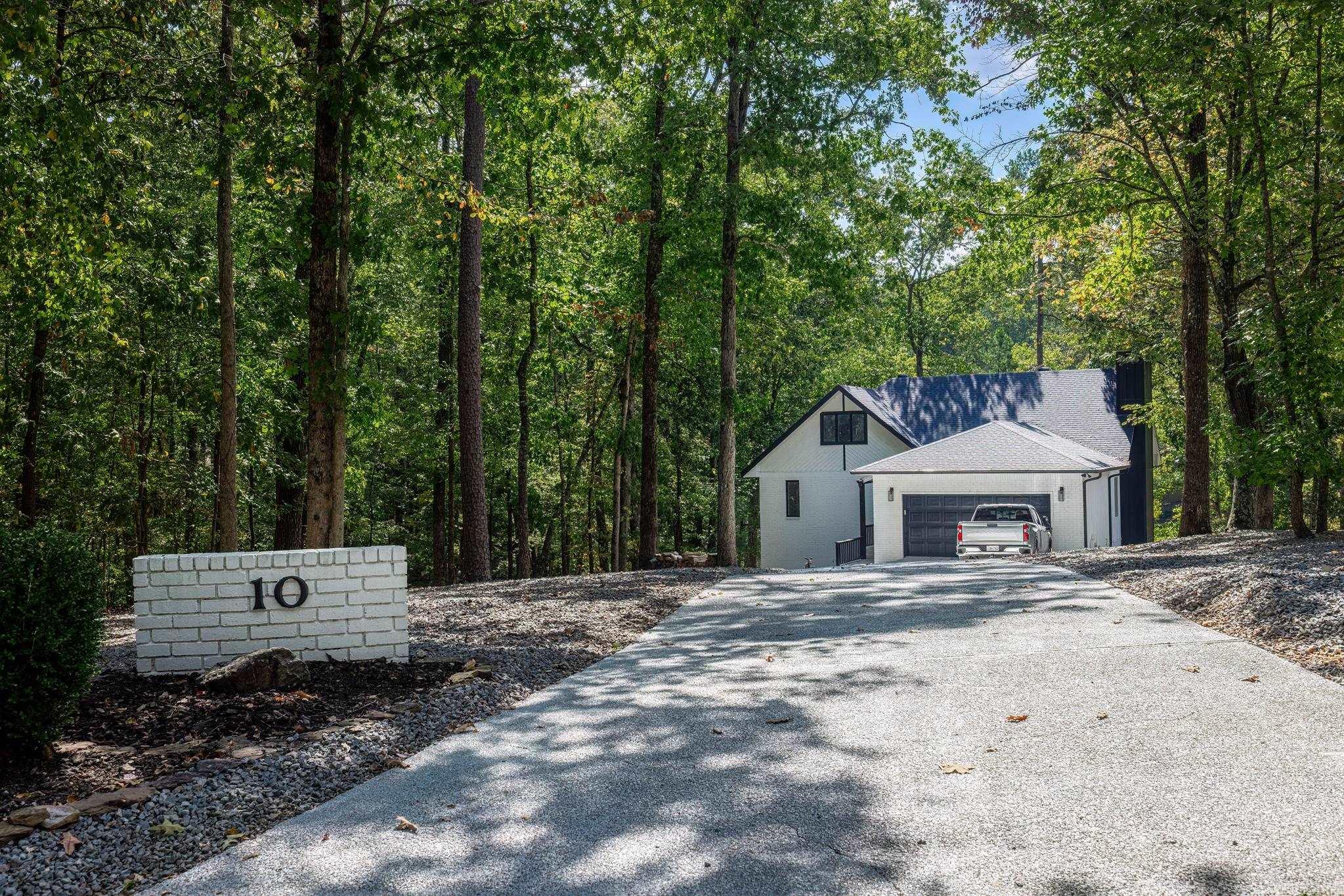 10  Ontur Lane  Hot Springs Village, AR