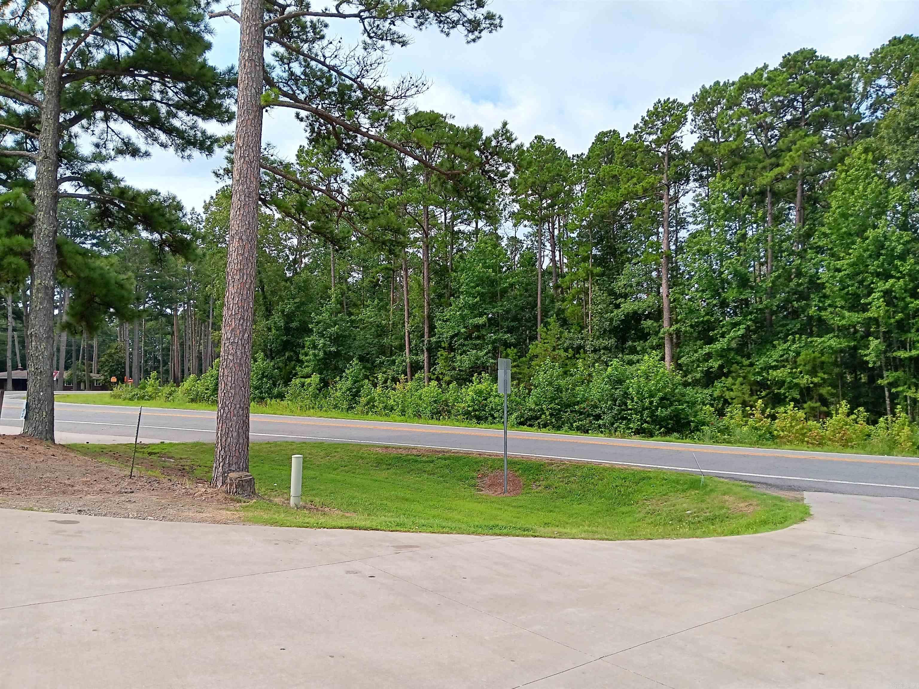   Corner of Hwy 16 & Hwy 92 W.  Higden, AR