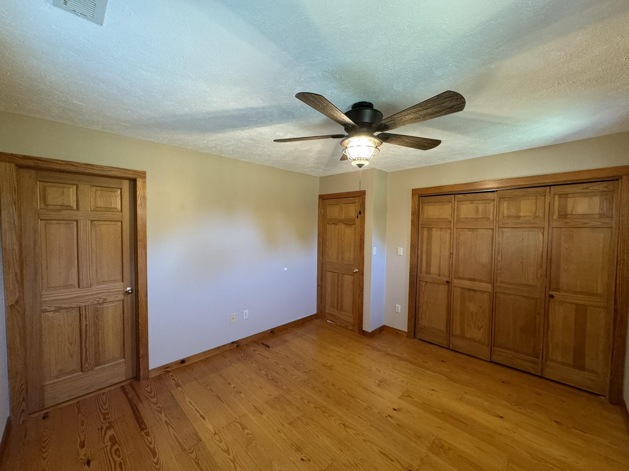 1275 Riverview Drive Norfork, AR 72658
