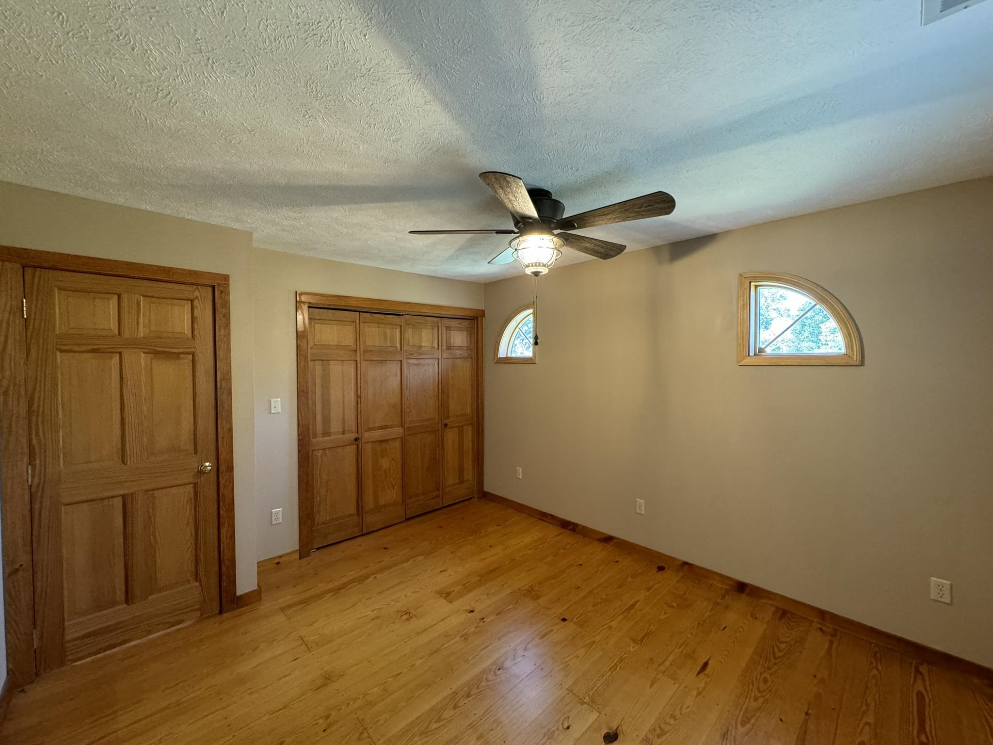 1275 Riverview Drive Norfork, AR 72658