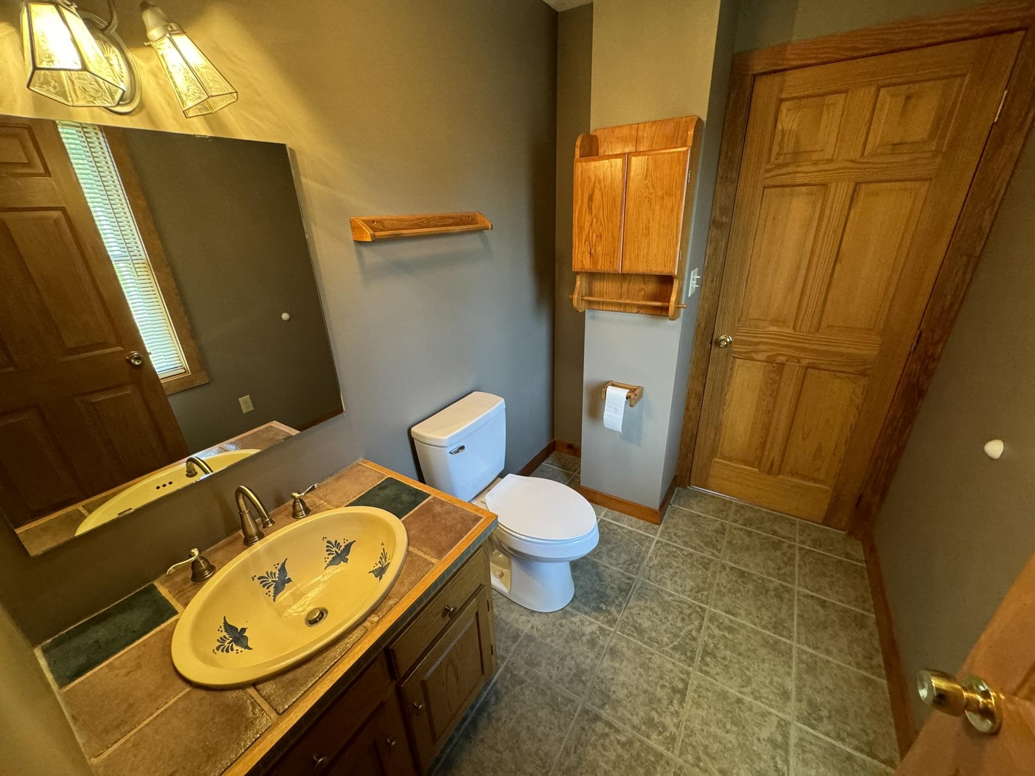 1275 Riverview Drive Norfork, AR 72658
