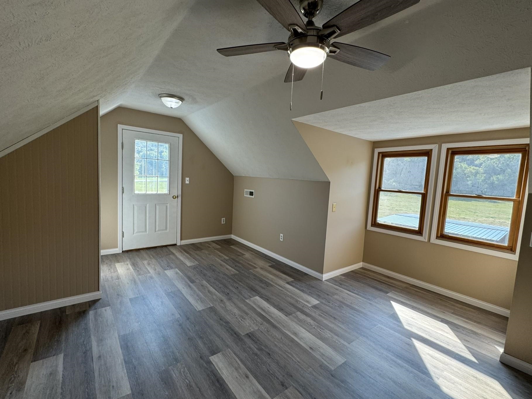 1275 Riverview Drive Norfork, AR 72658