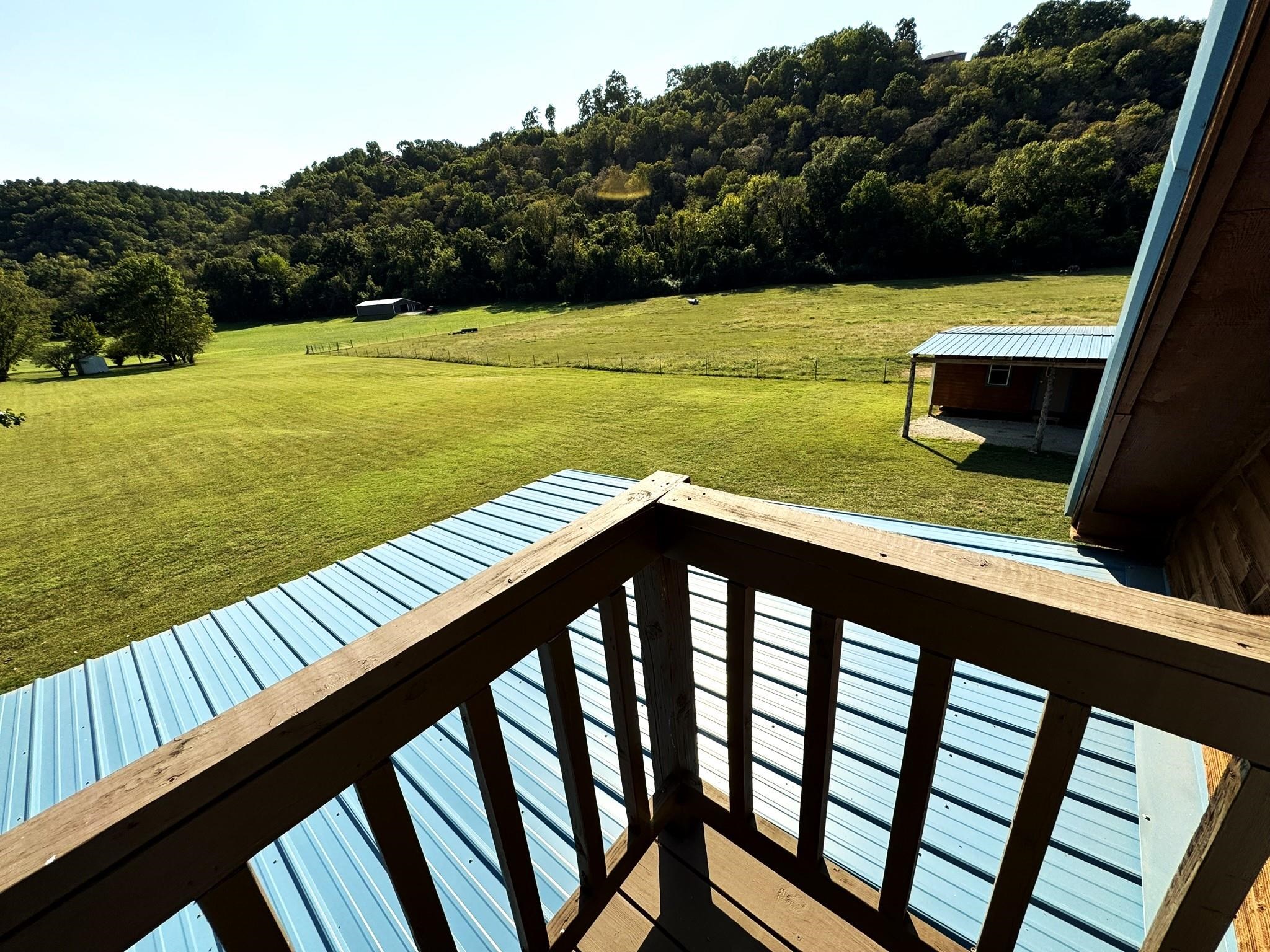 1275 Riverview Drive Norfork, AR 72658