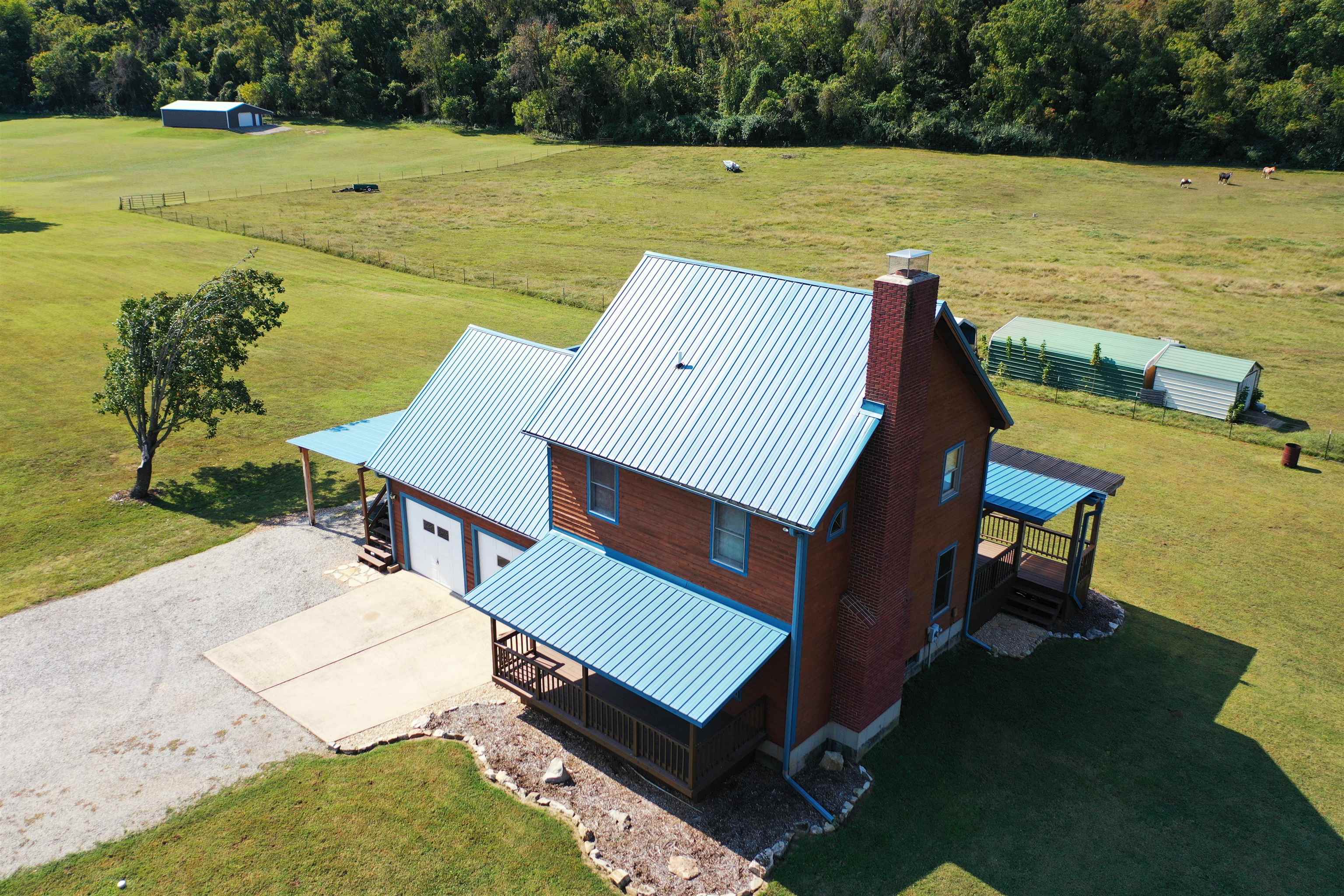 1275 Riverview Drive Norfork, AR 72658