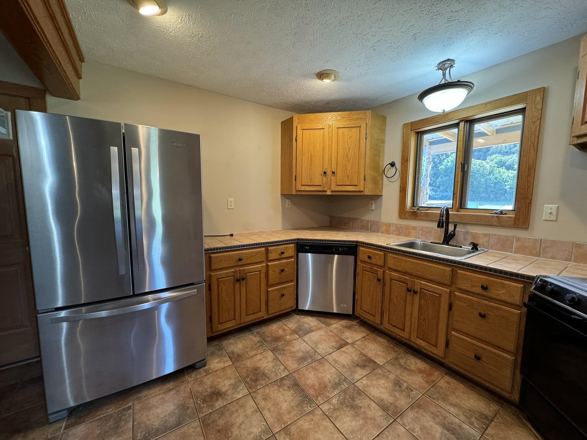 1275 Riverview Drive Norfork, AR 72658