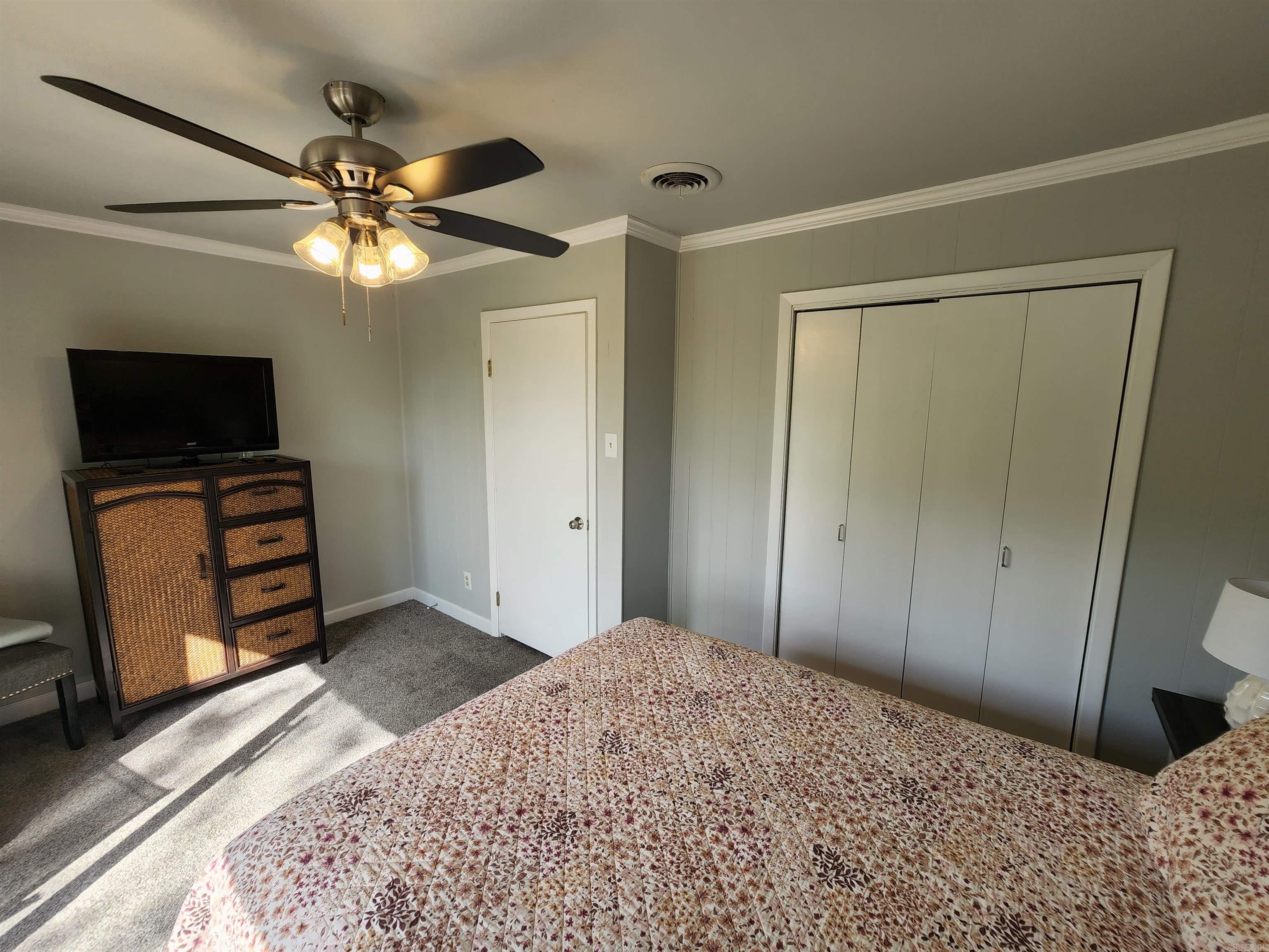 601  Dave Creek Parkway  Fairfield Bay, AR