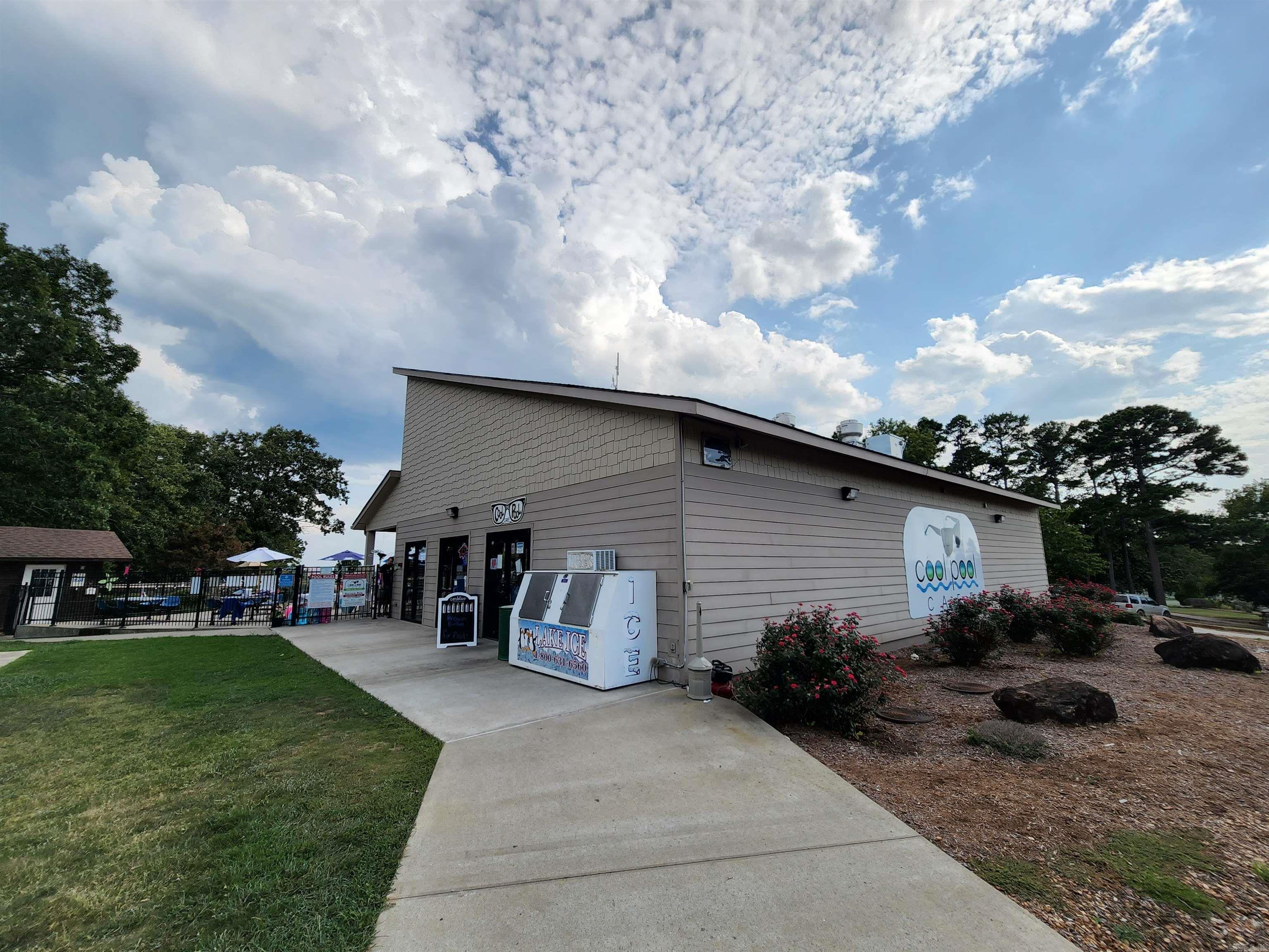 601  Dave Creek Parkway  Fairfield Bay, AR