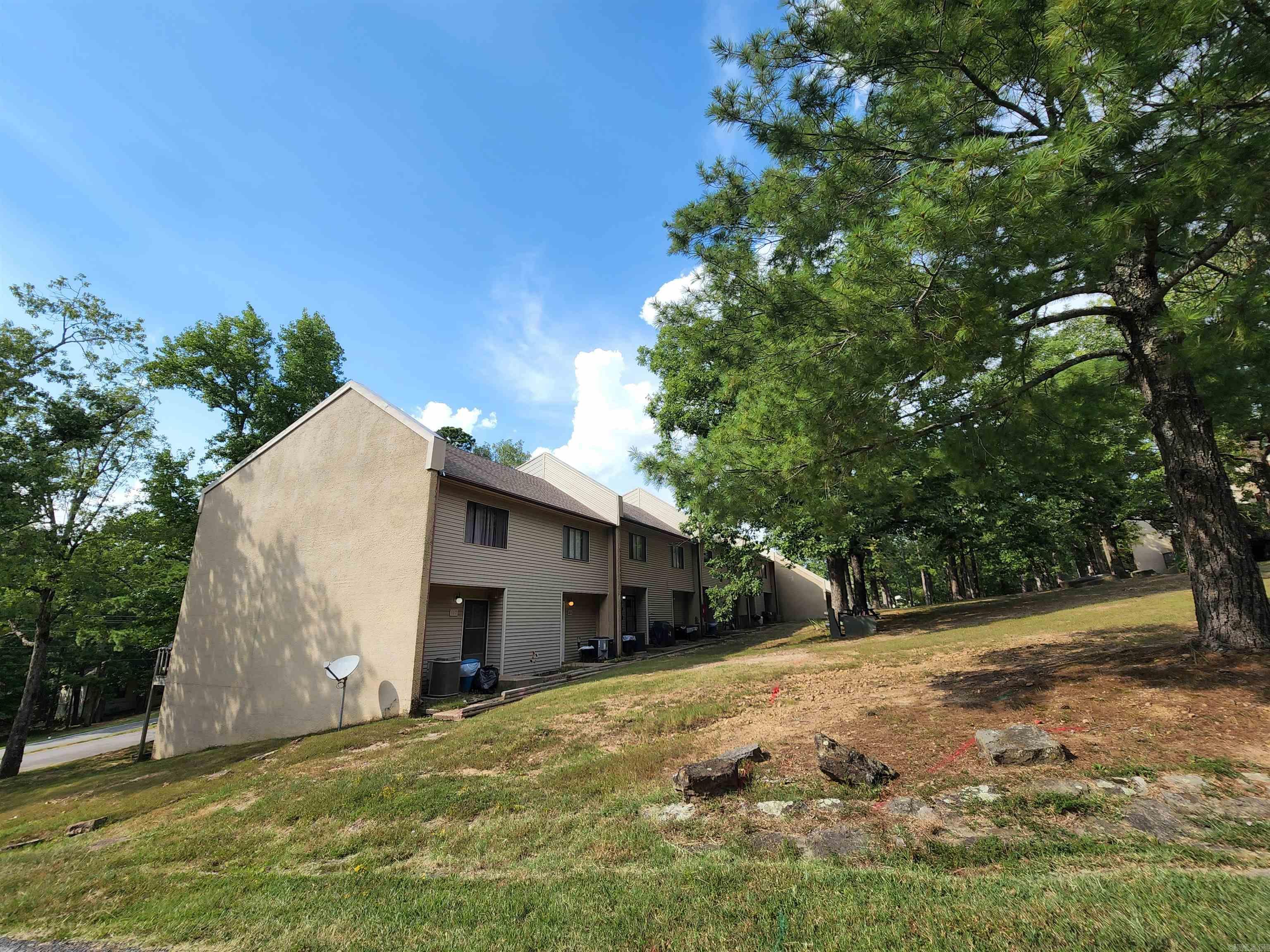 601  Dave Creek Parkway  Fairfield Bay, AR