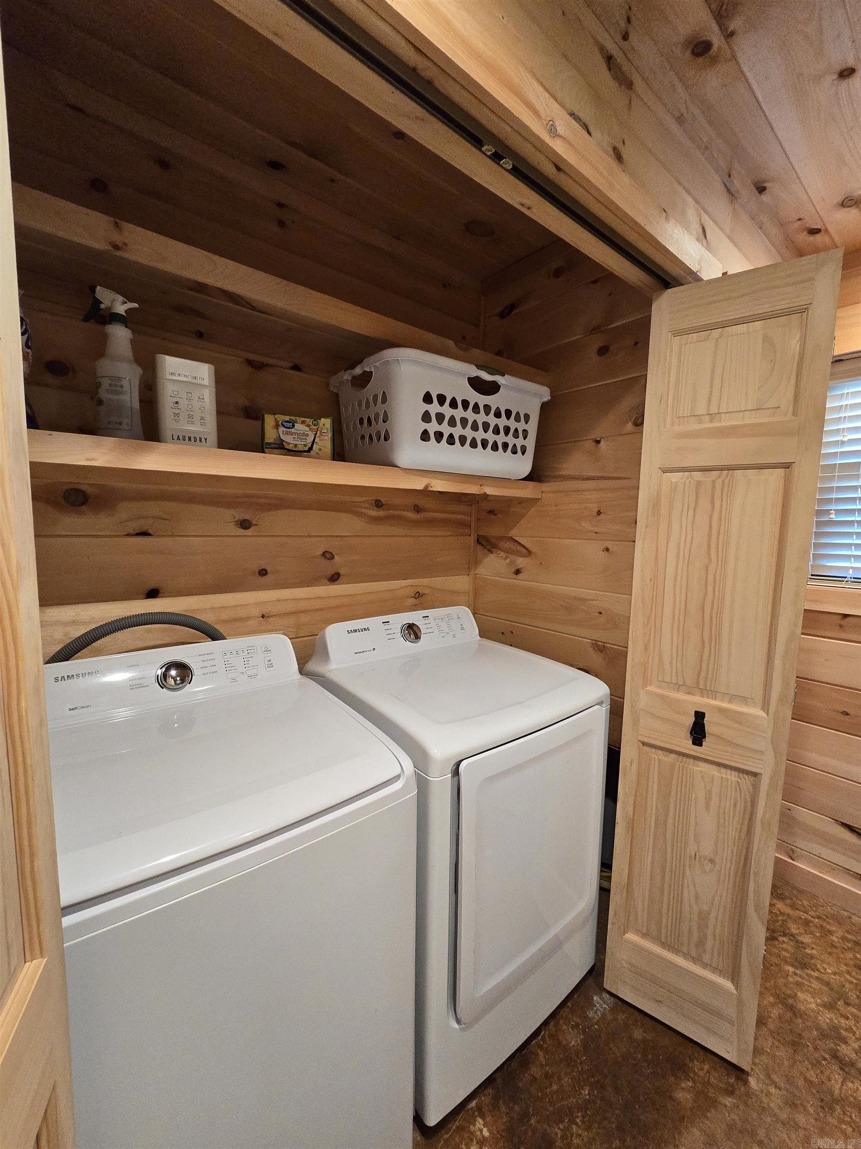 3189  Brownsville Rd  Greers Ferry, AR