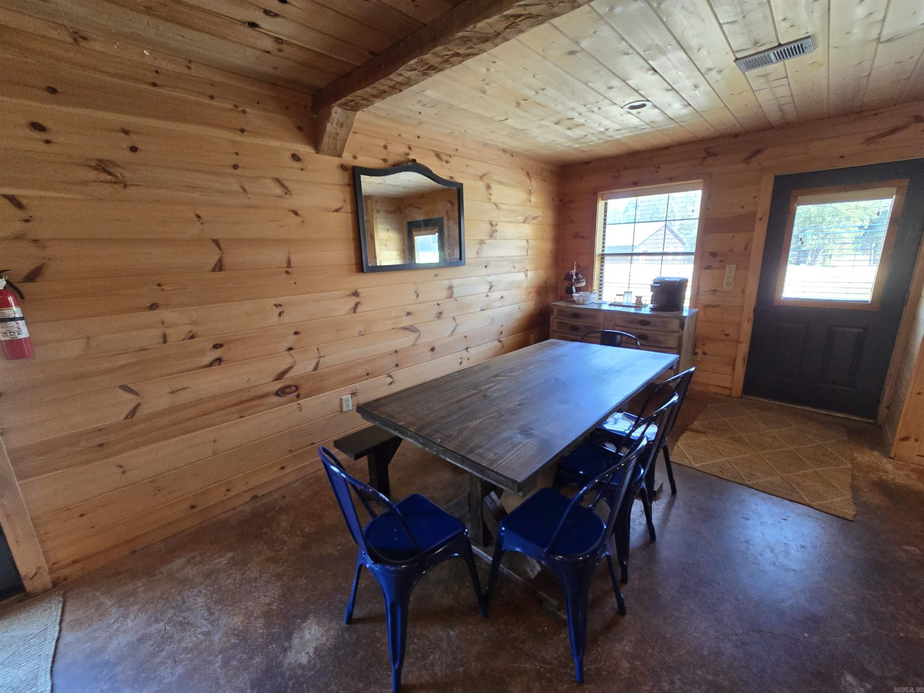 3189  Brownsville Rd  Greers Ferry, AR